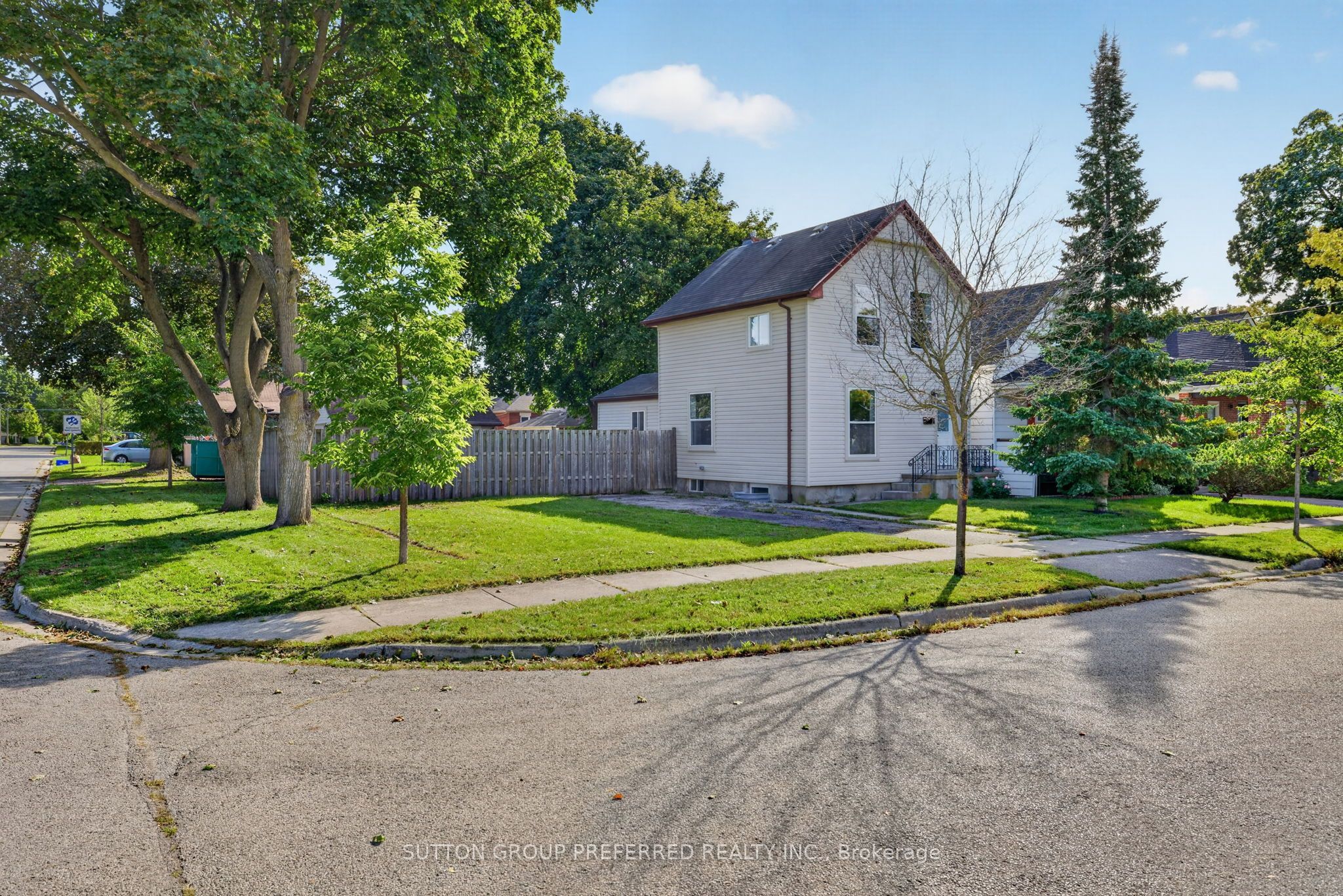 118 Delaware Street Property Photo 3