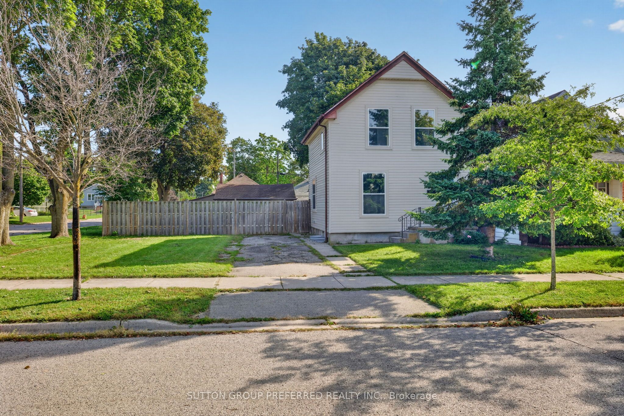 118 Delaware Street Property Photo 7