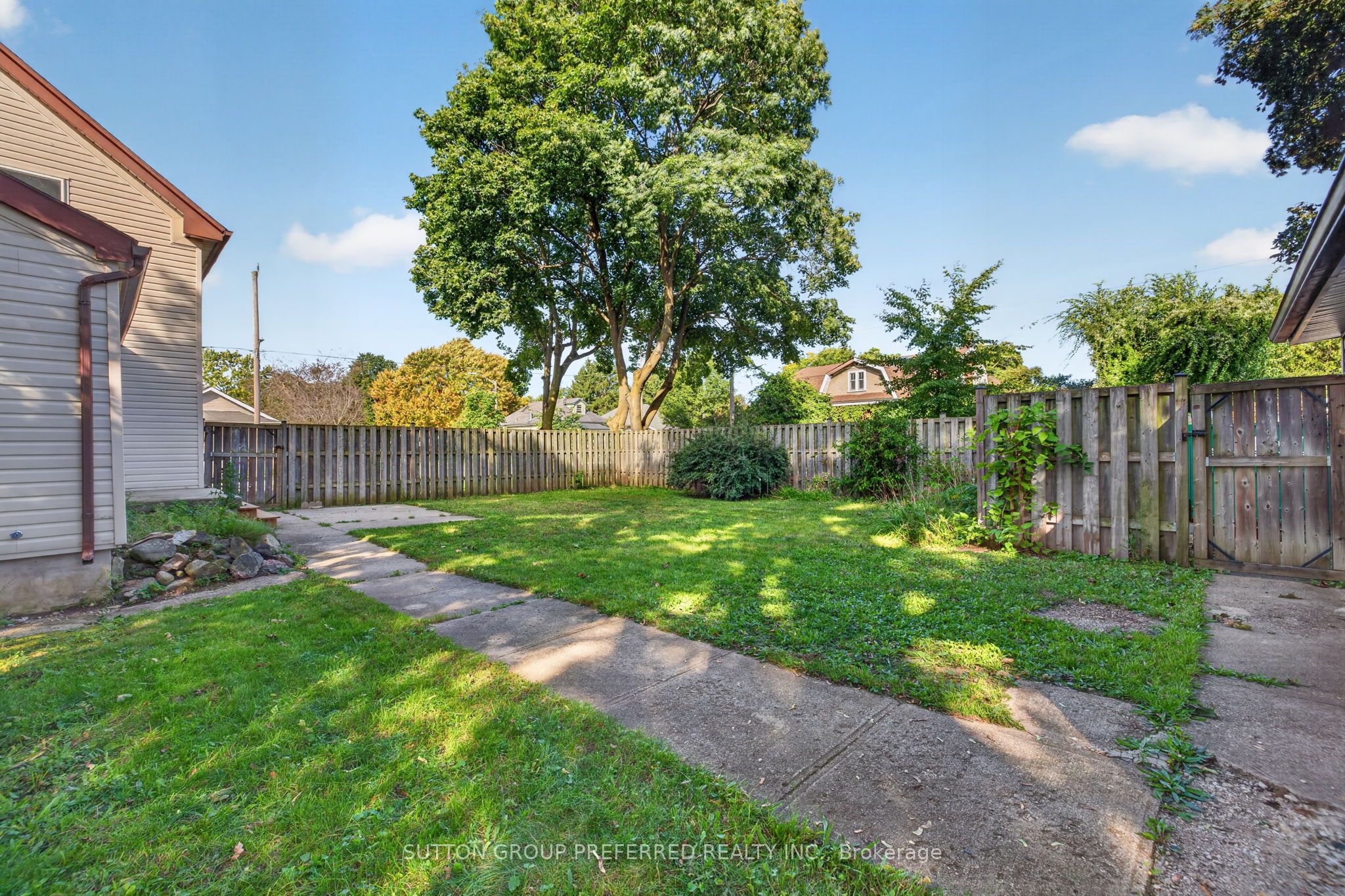 118 Delaware Street Property Photo 41