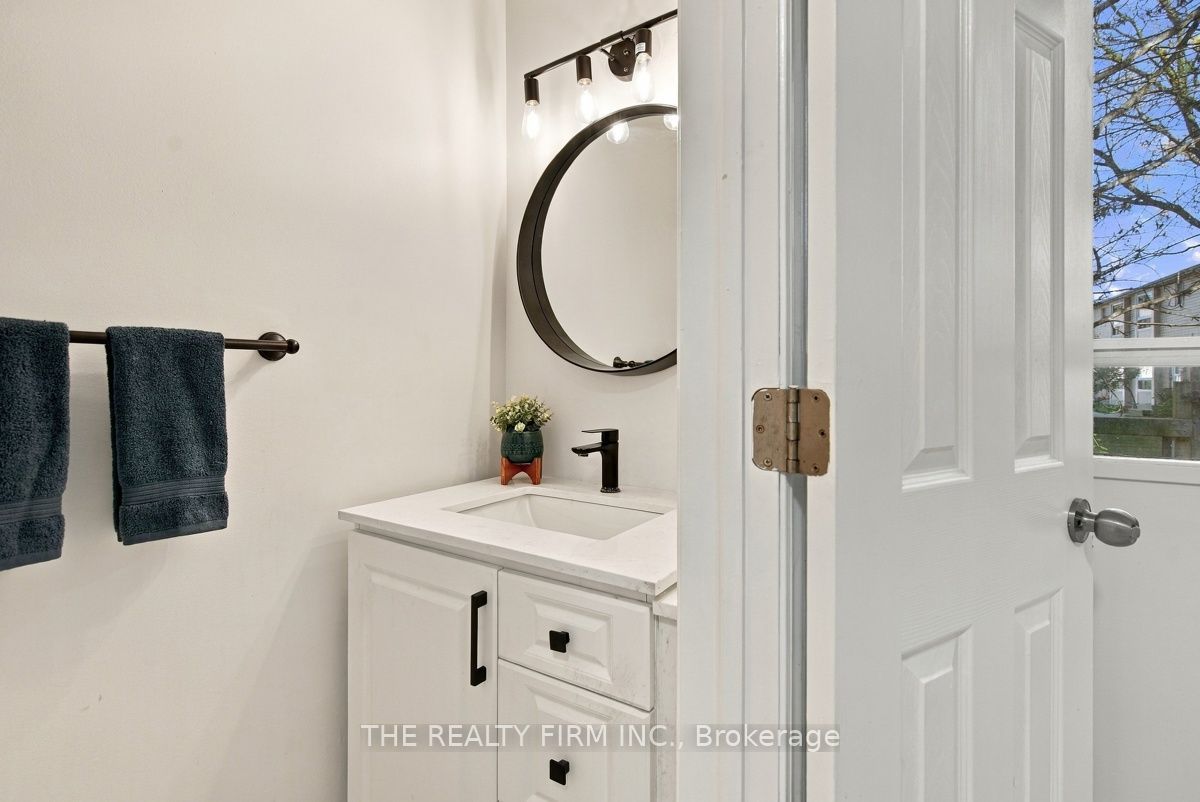 628 Wharncliffe Road S 9 Property Photo 19