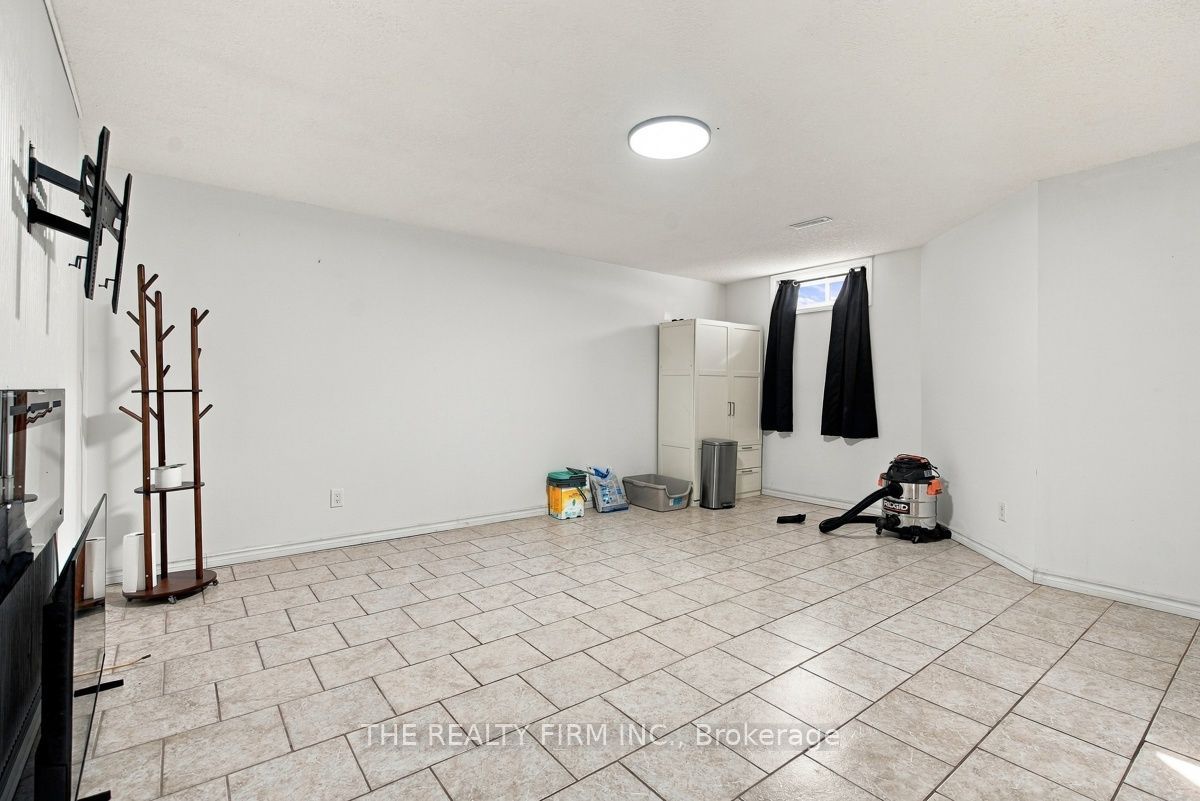 628 Wharncliffe Road S 9 Property Photo 29