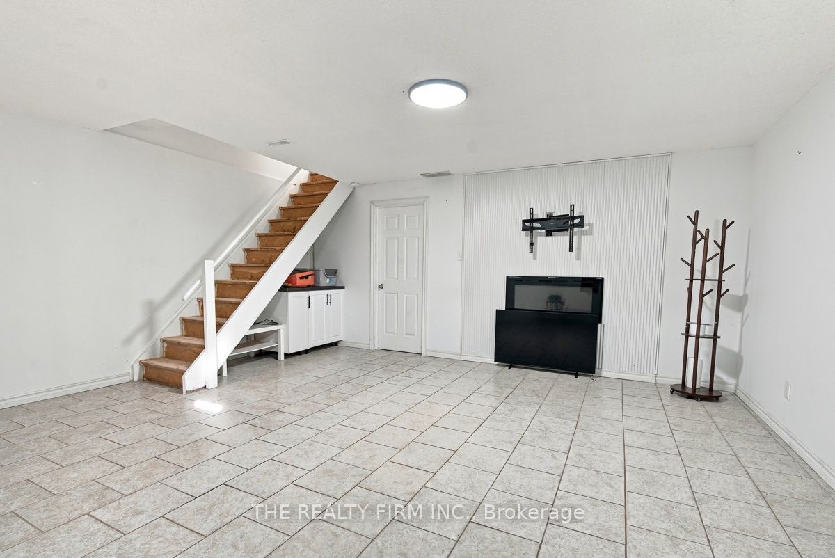 628 Wharncliffe Road S 9 Property Photo 31