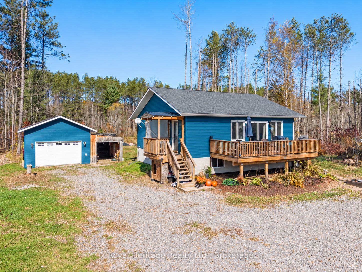 1045 Howland Junction Road Property Photo 1