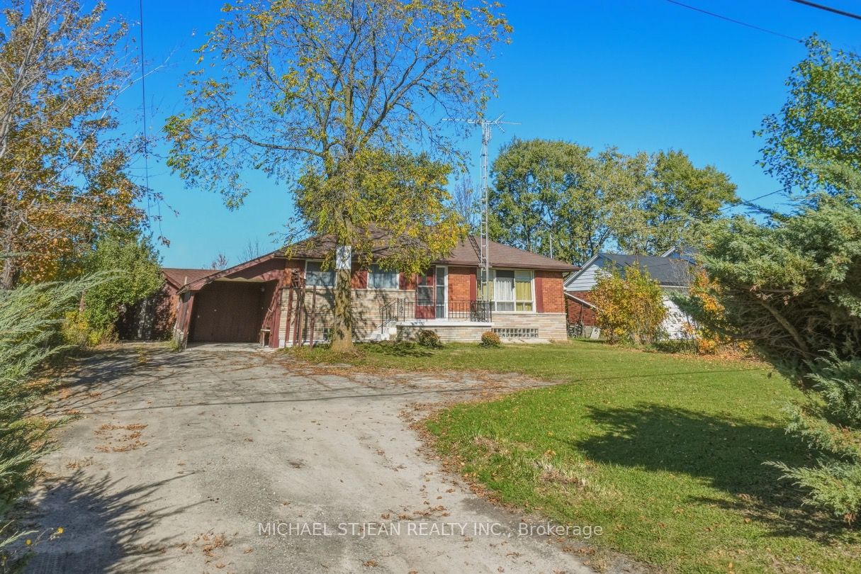 1181 Highway No. 8 Property Photo 3