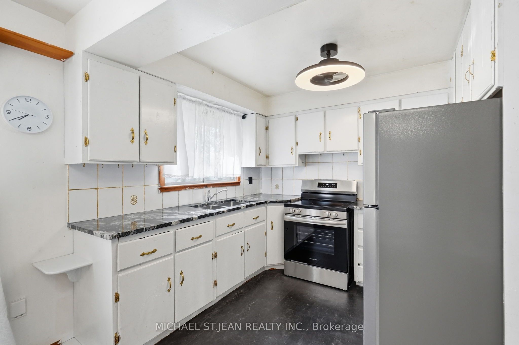 1181 Highway No. 8 Property Photo 9