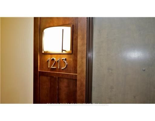 200 Besserer Street 1213 Property Photo 5