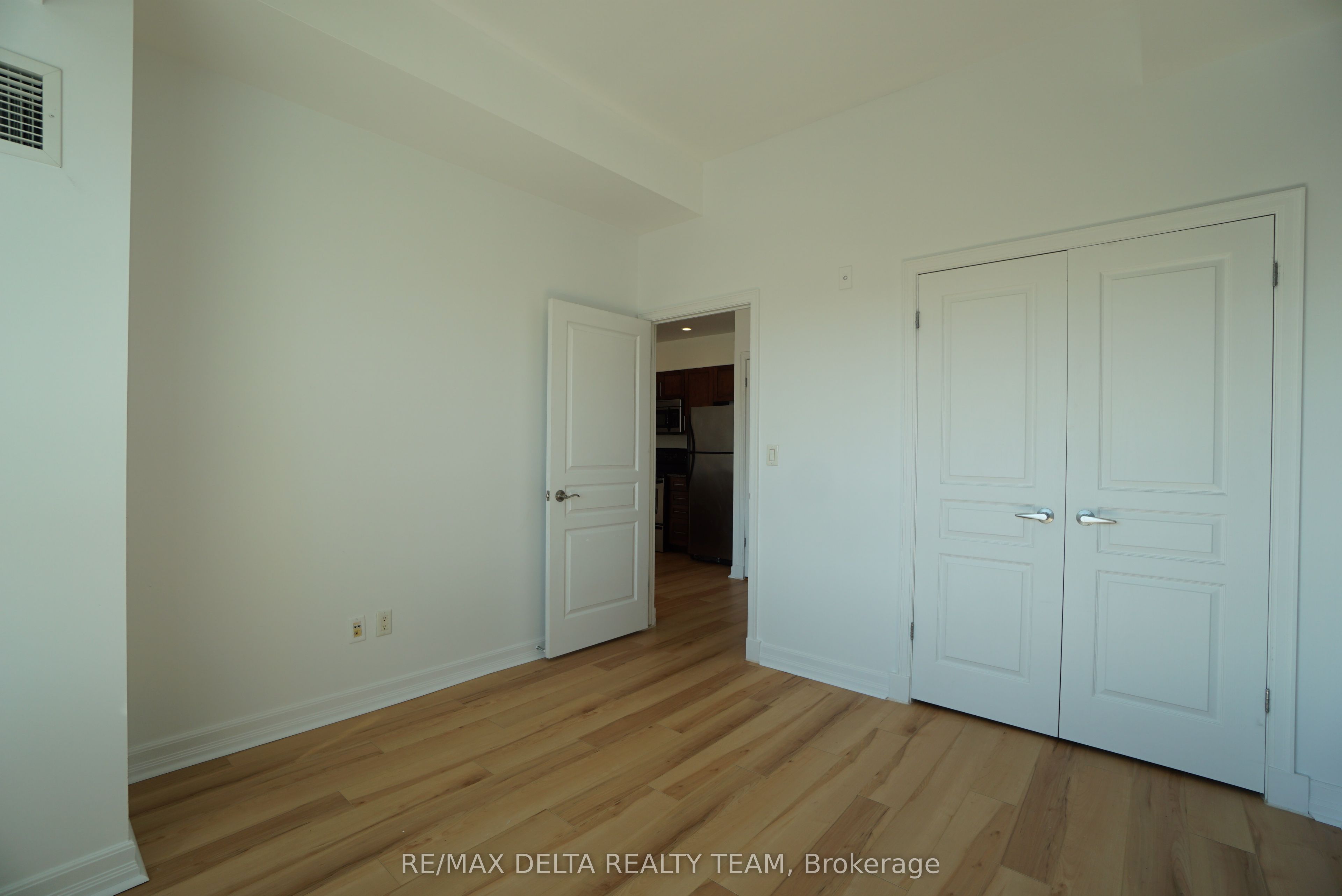 200 Besserer Street 1213 Property Photo 15
