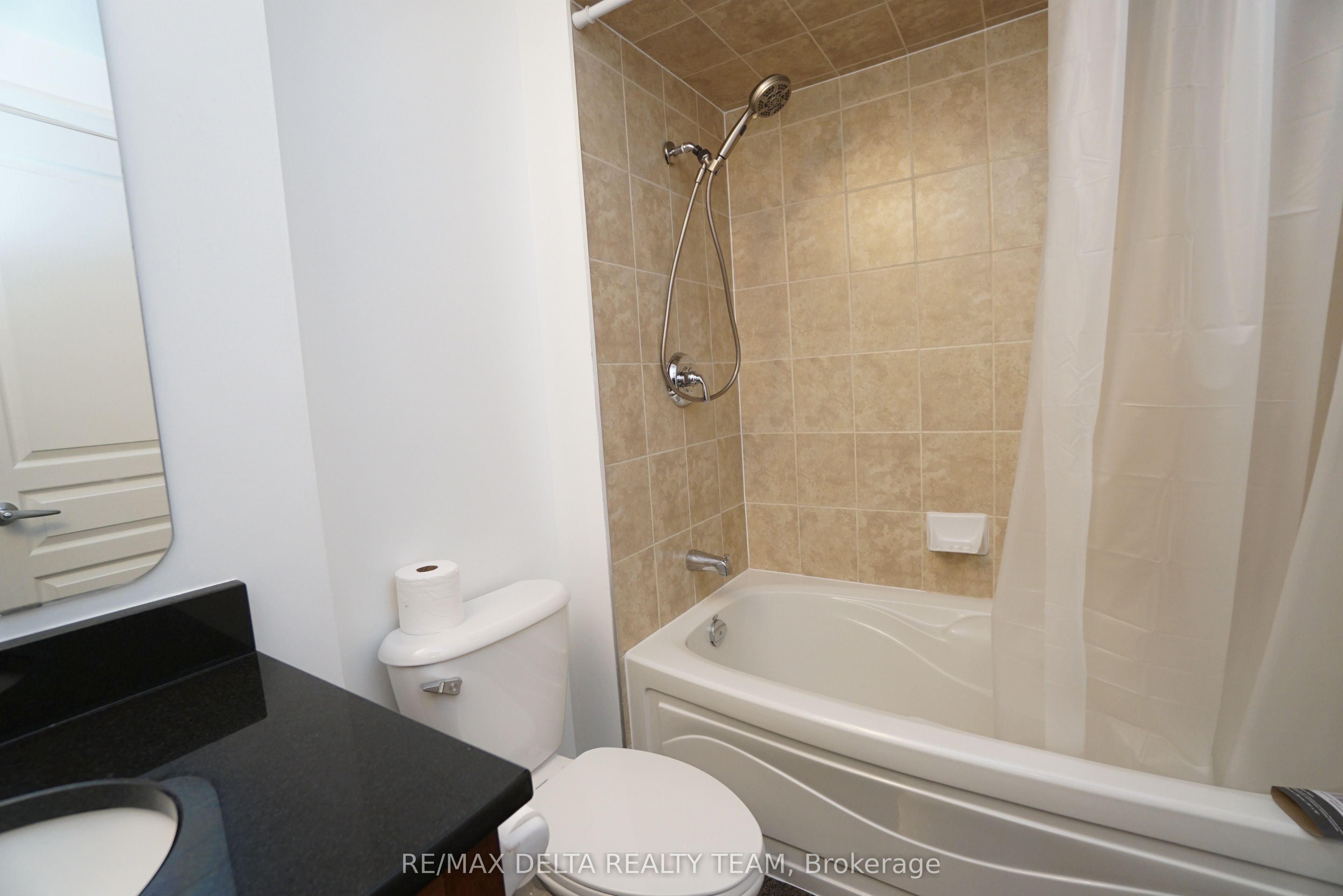 200 Besserer Street 1213 Property Photo 19
