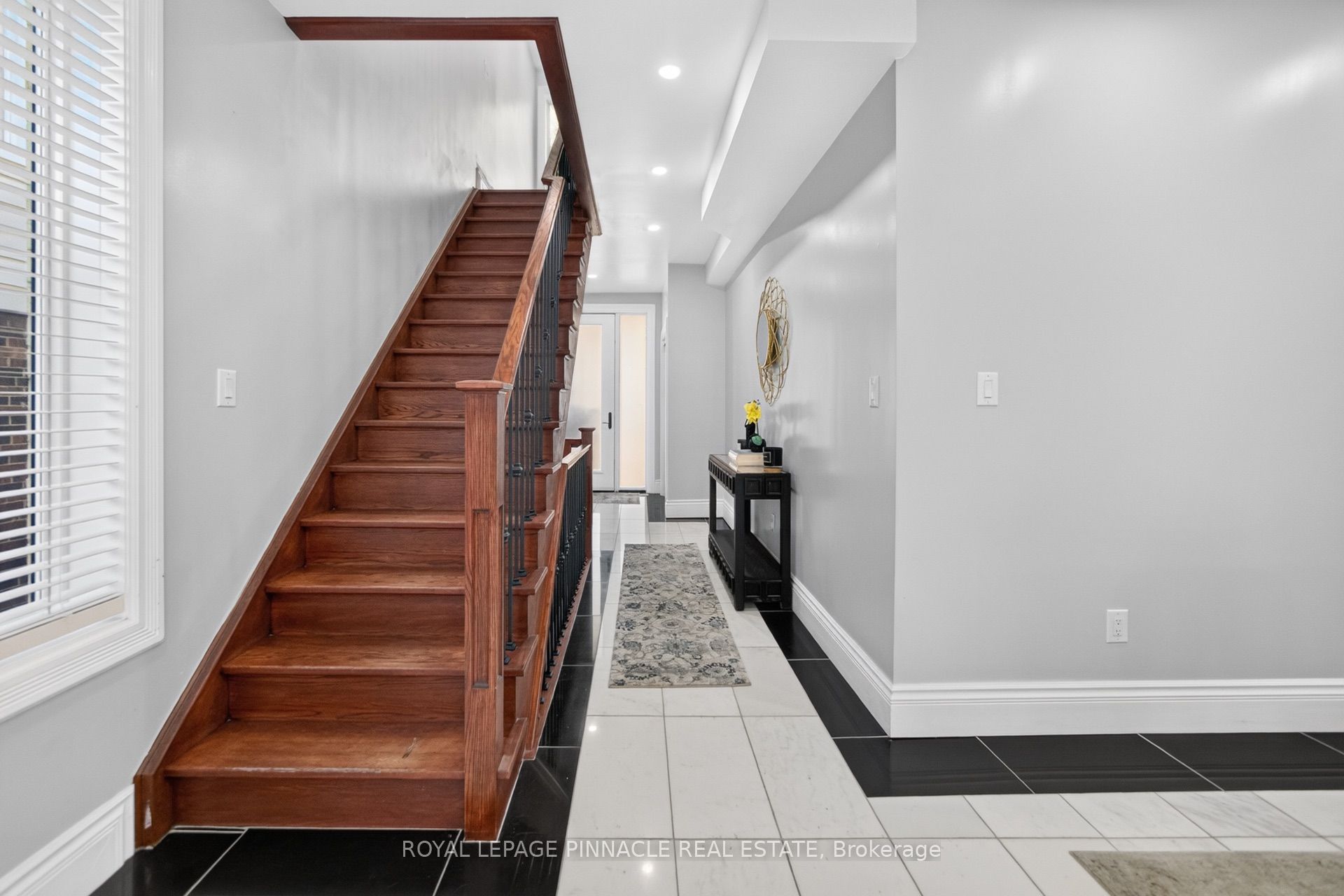 116 East 21st Street Property Photo 8