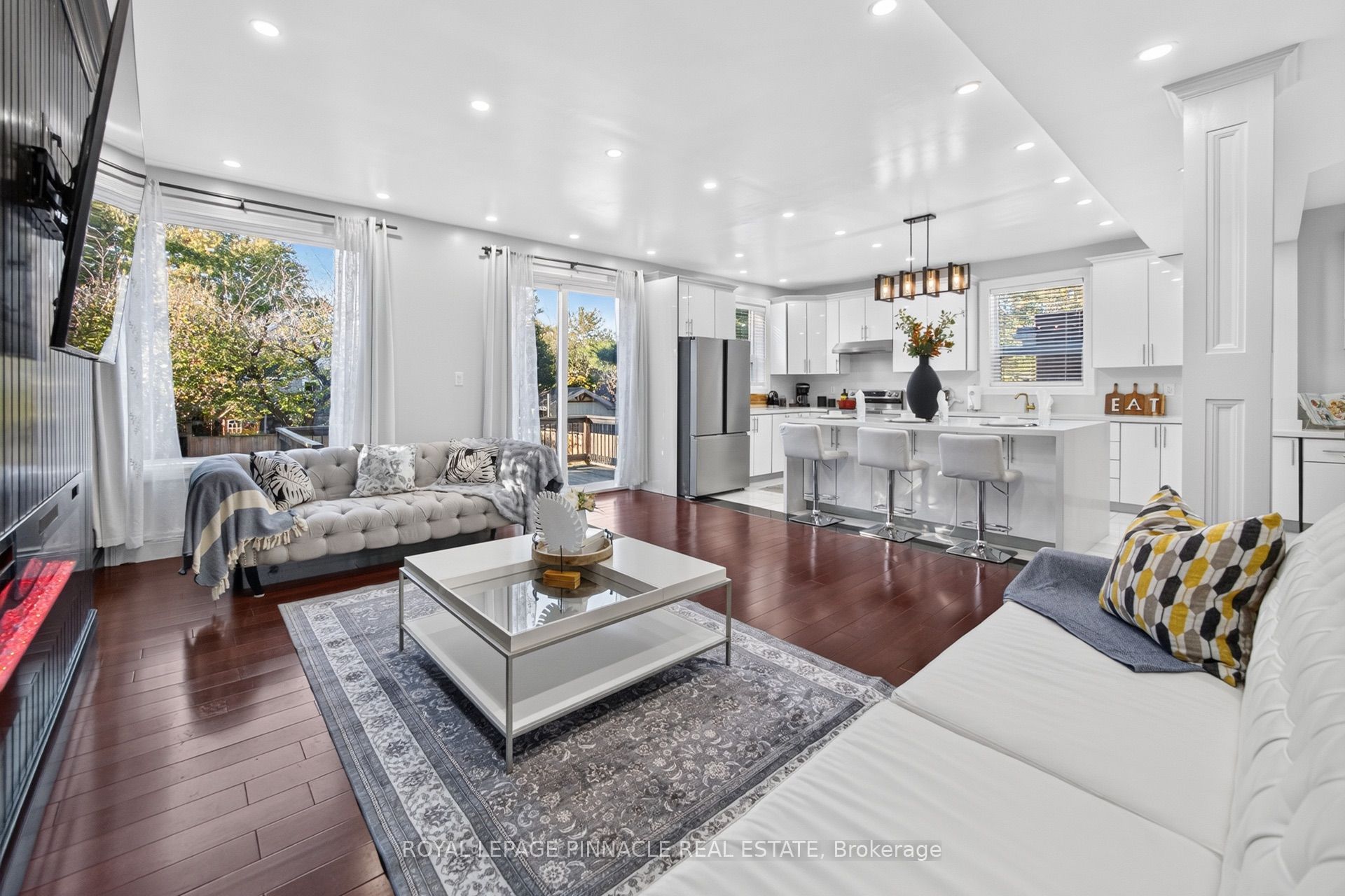 116 East 21st Street Property Photo 16