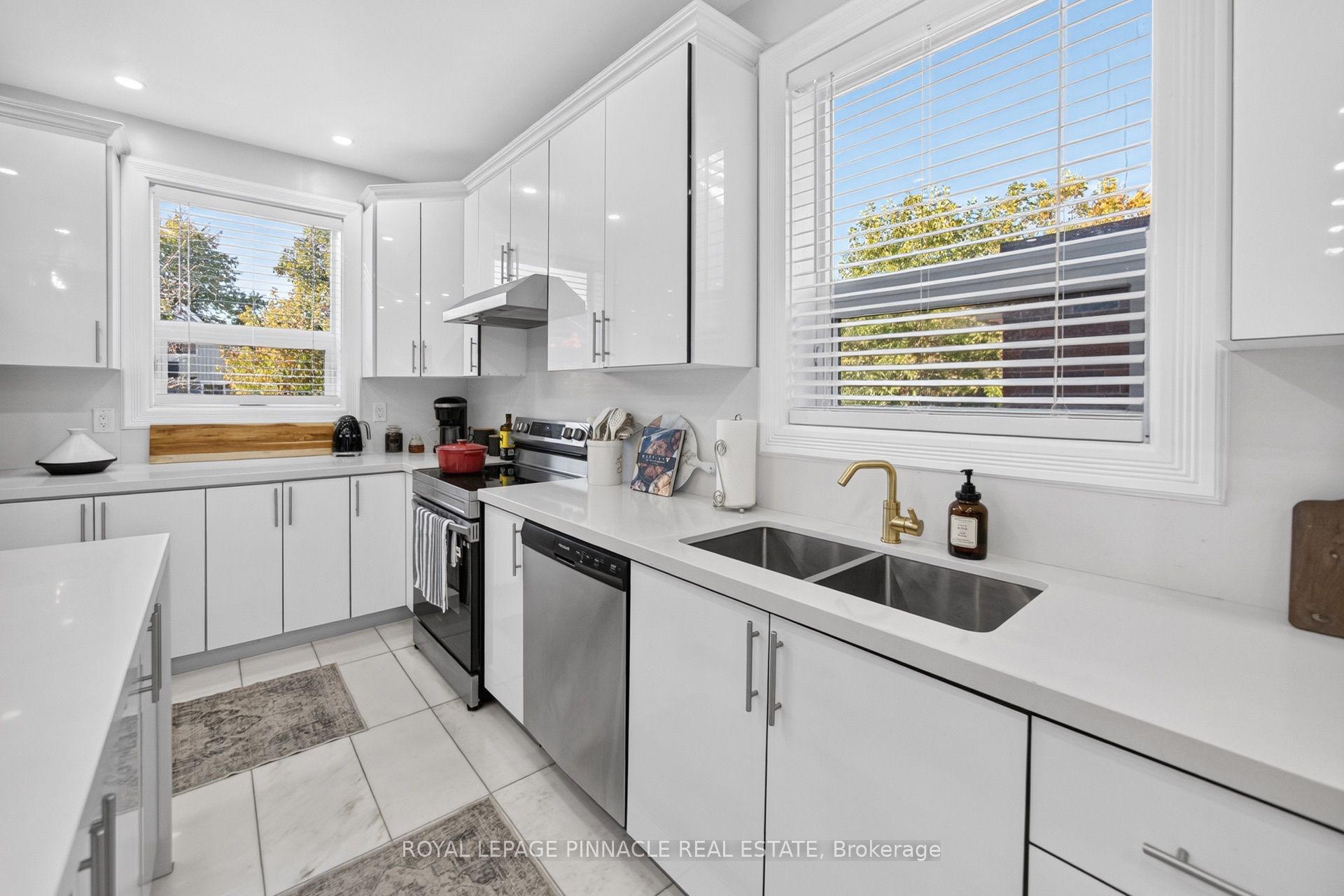116 East 21st Street Property Photo 19
