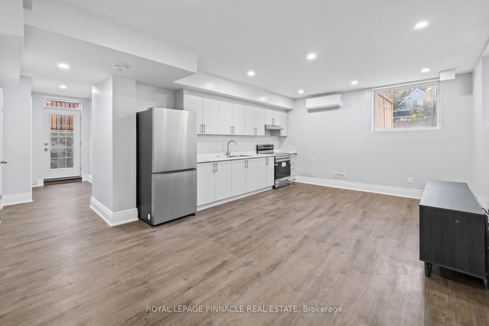 116 East 21st Street Property Photo 38