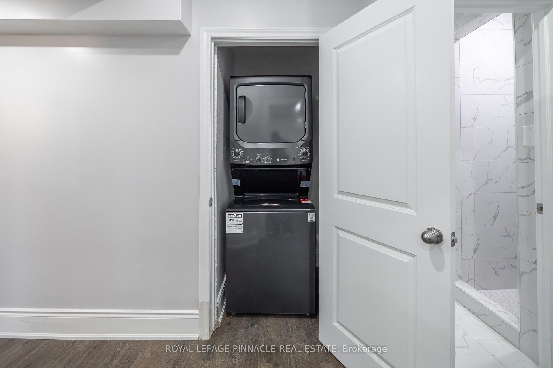 116 East 21st Street Property Photo 43