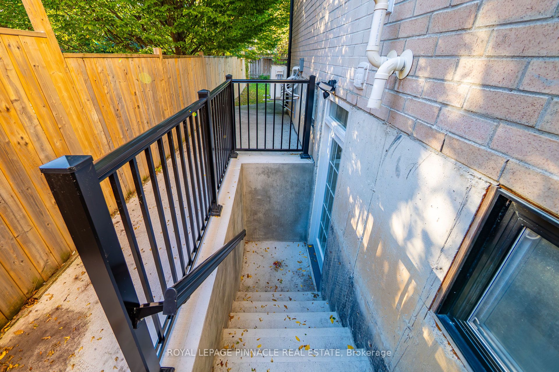 116 East 21st Street Property Photo 45