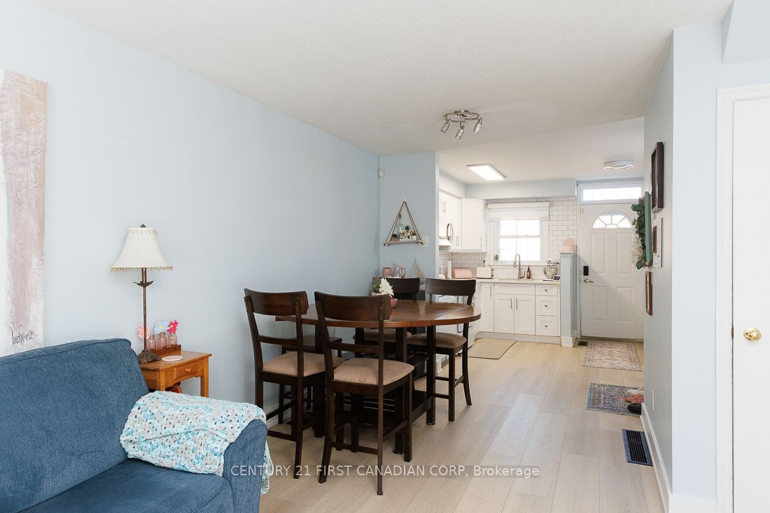 1104 Southdale Road E 13 Property Photo 6