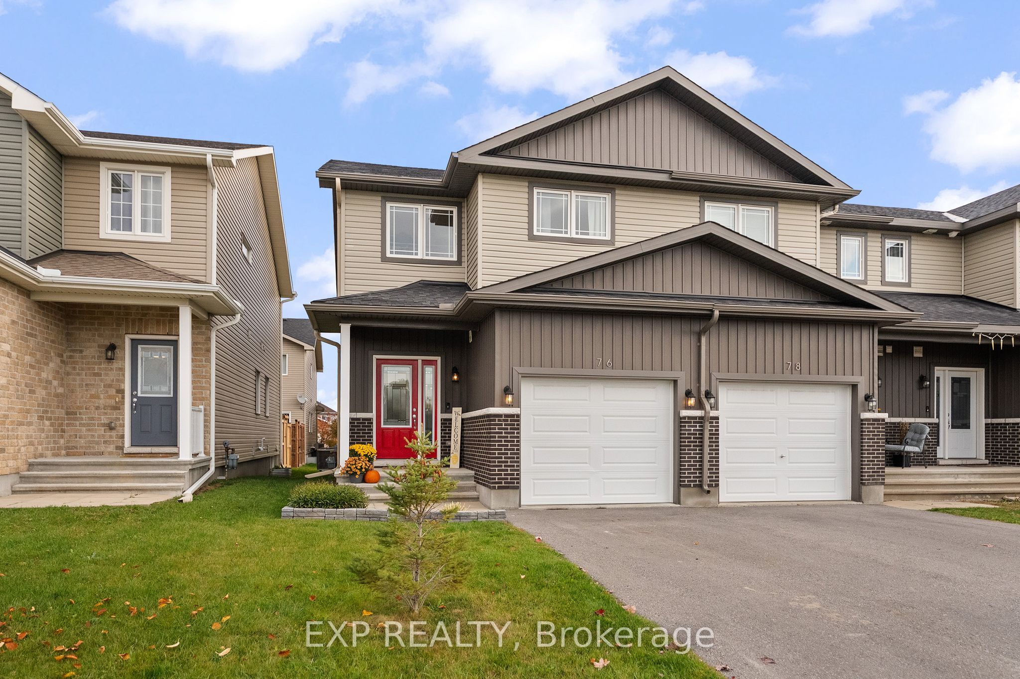 76 Vimy Ridge Crescent Property Photo 1