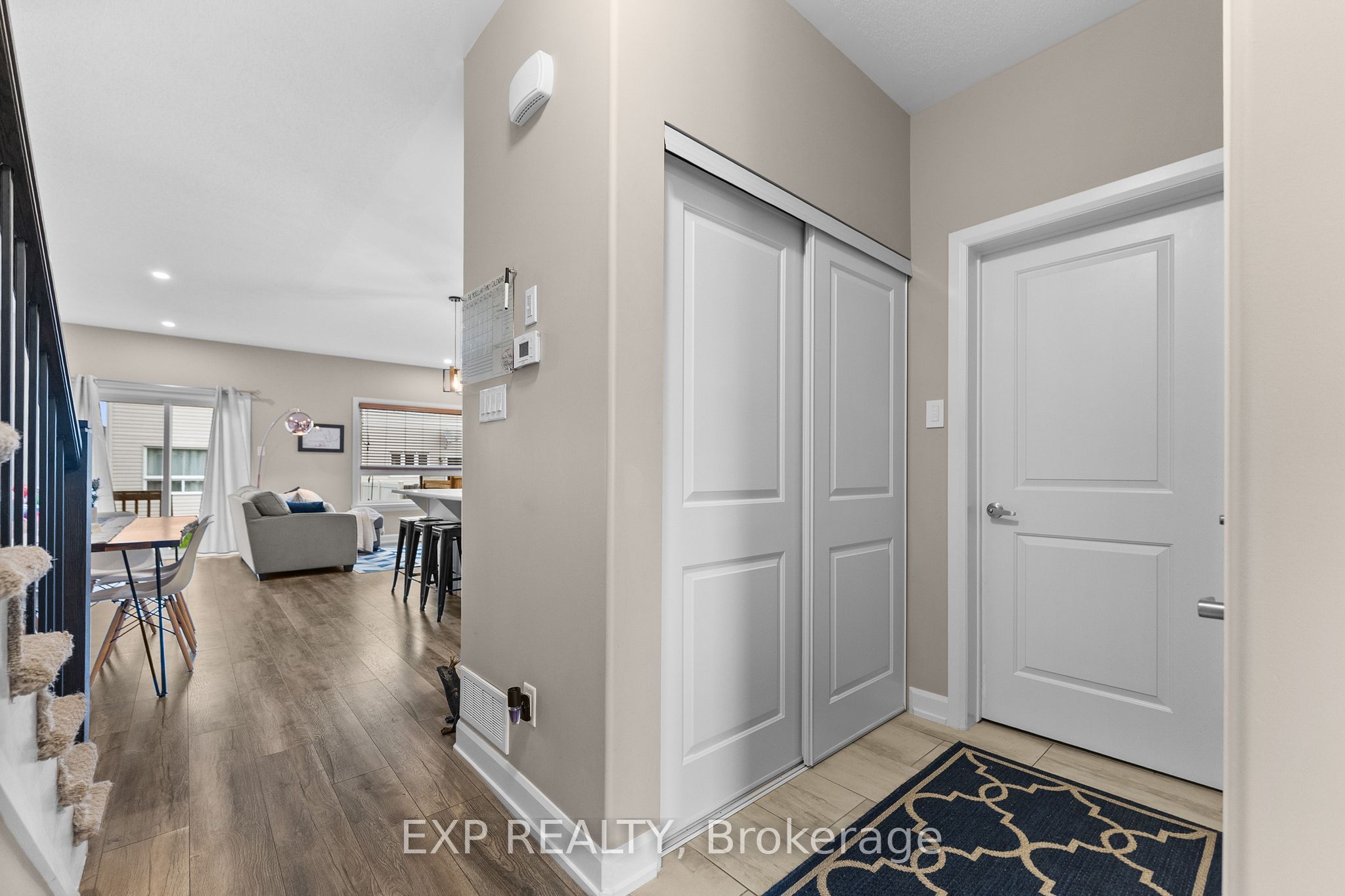 76 Vimy Ridge Crescent Property Photo 6