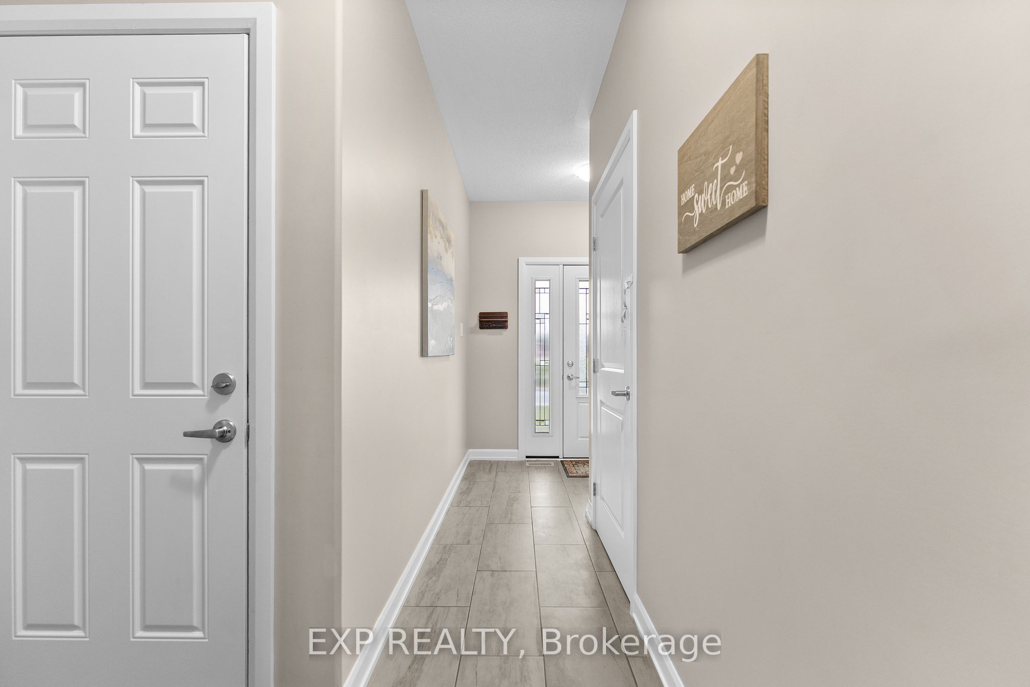 76 Vimy Ridge Crescent Property Photo 7