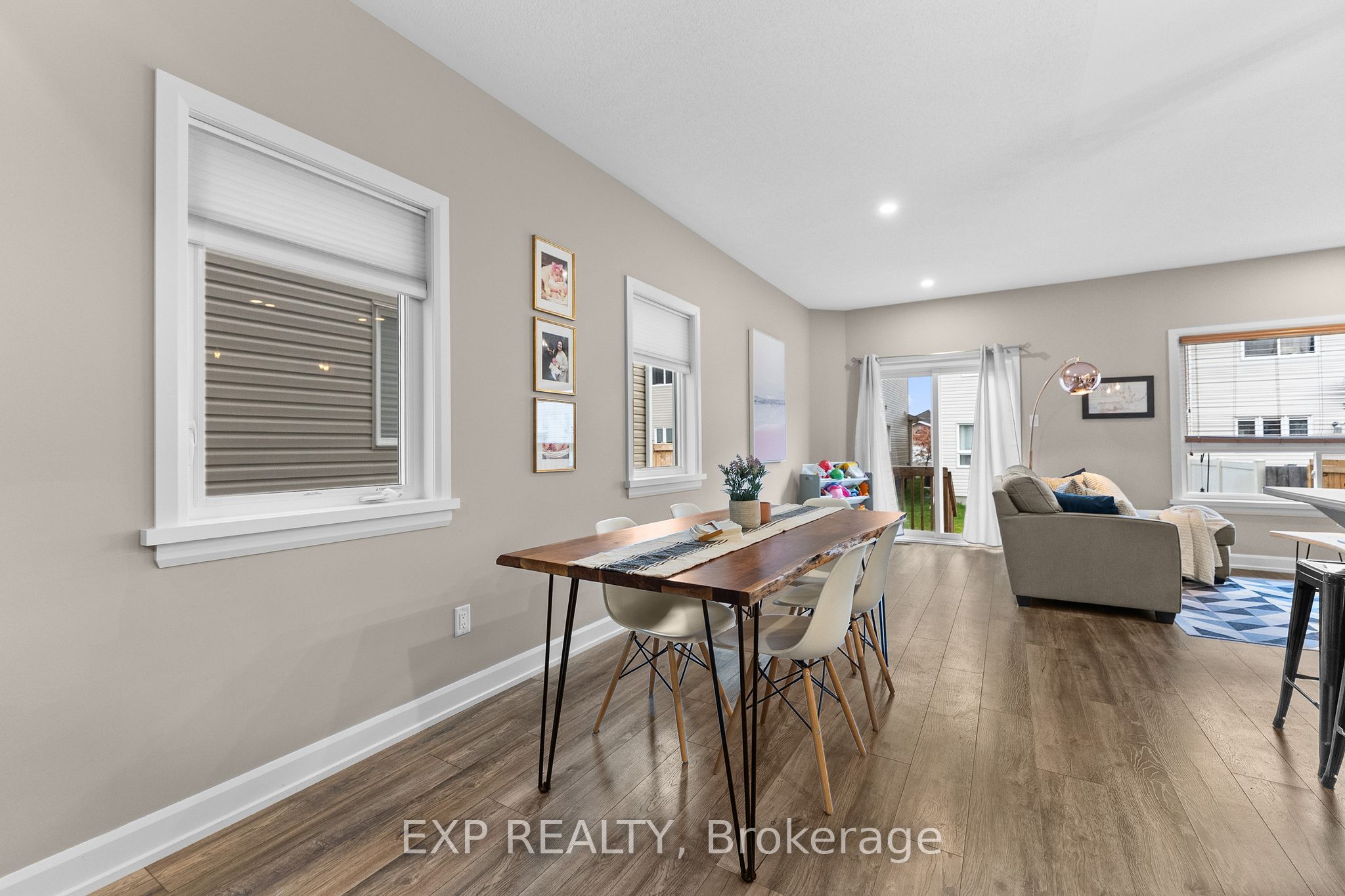 76 Vimy Ridge Crescent Property Photo 16