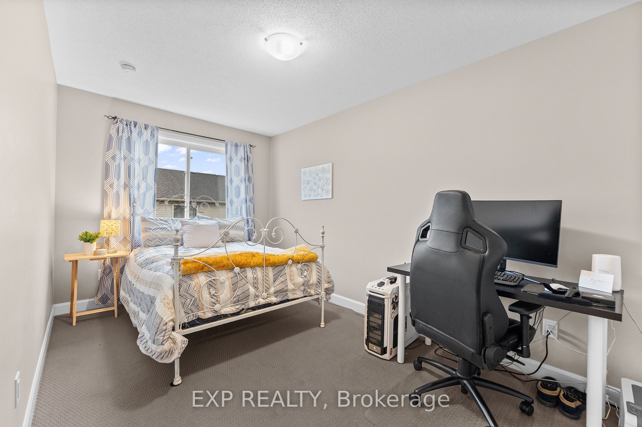 76 Vimy Ridge Crescent Property Photo 28