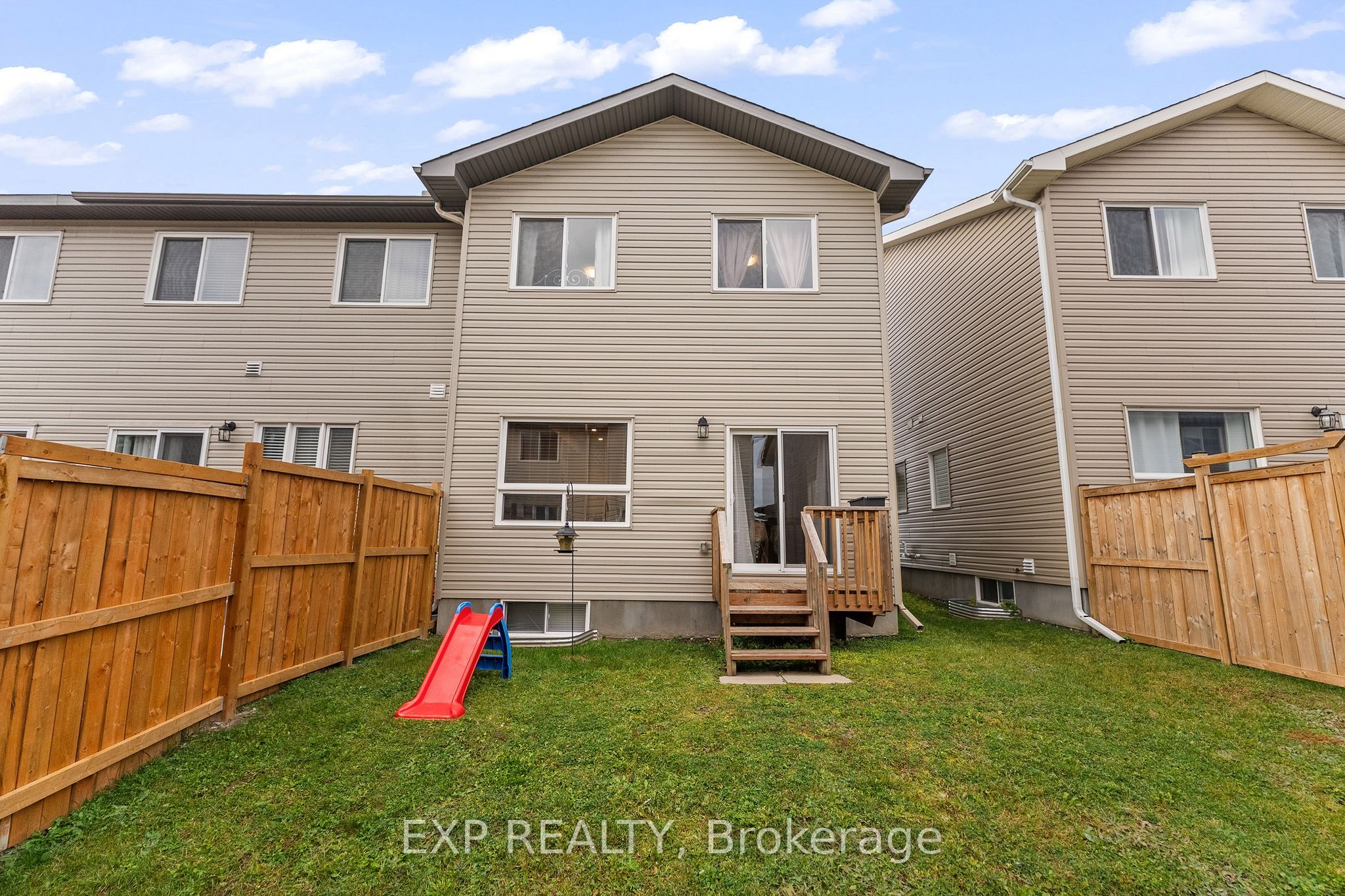 76 Vimy Ridge Crescent Property Photo 32