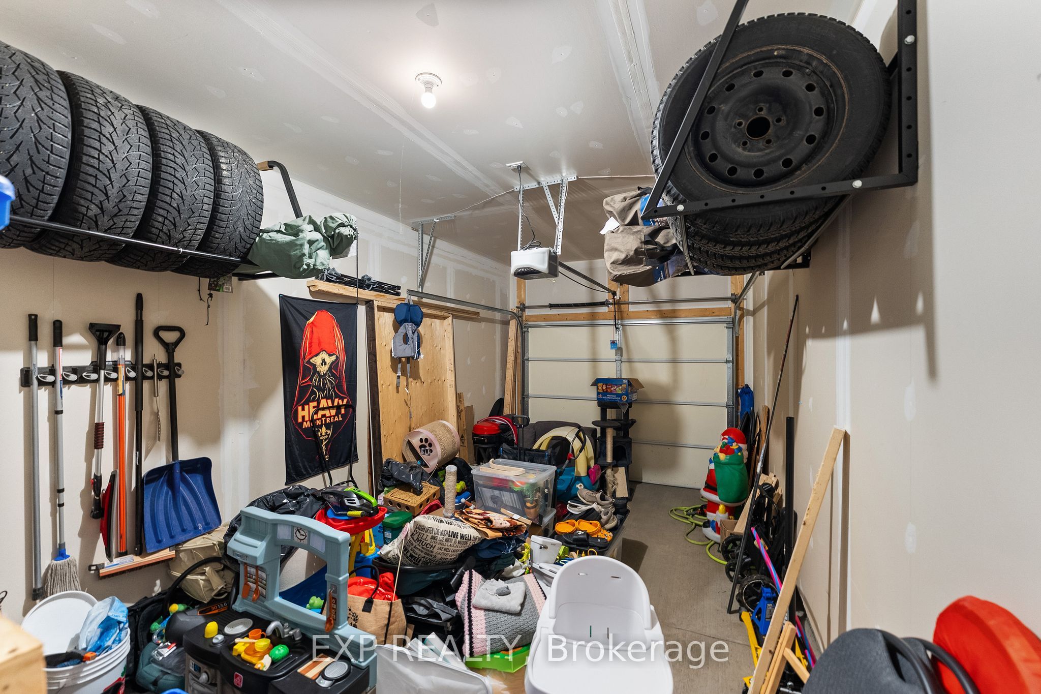 76 Vimy Ridge Crescent Property Photo 34