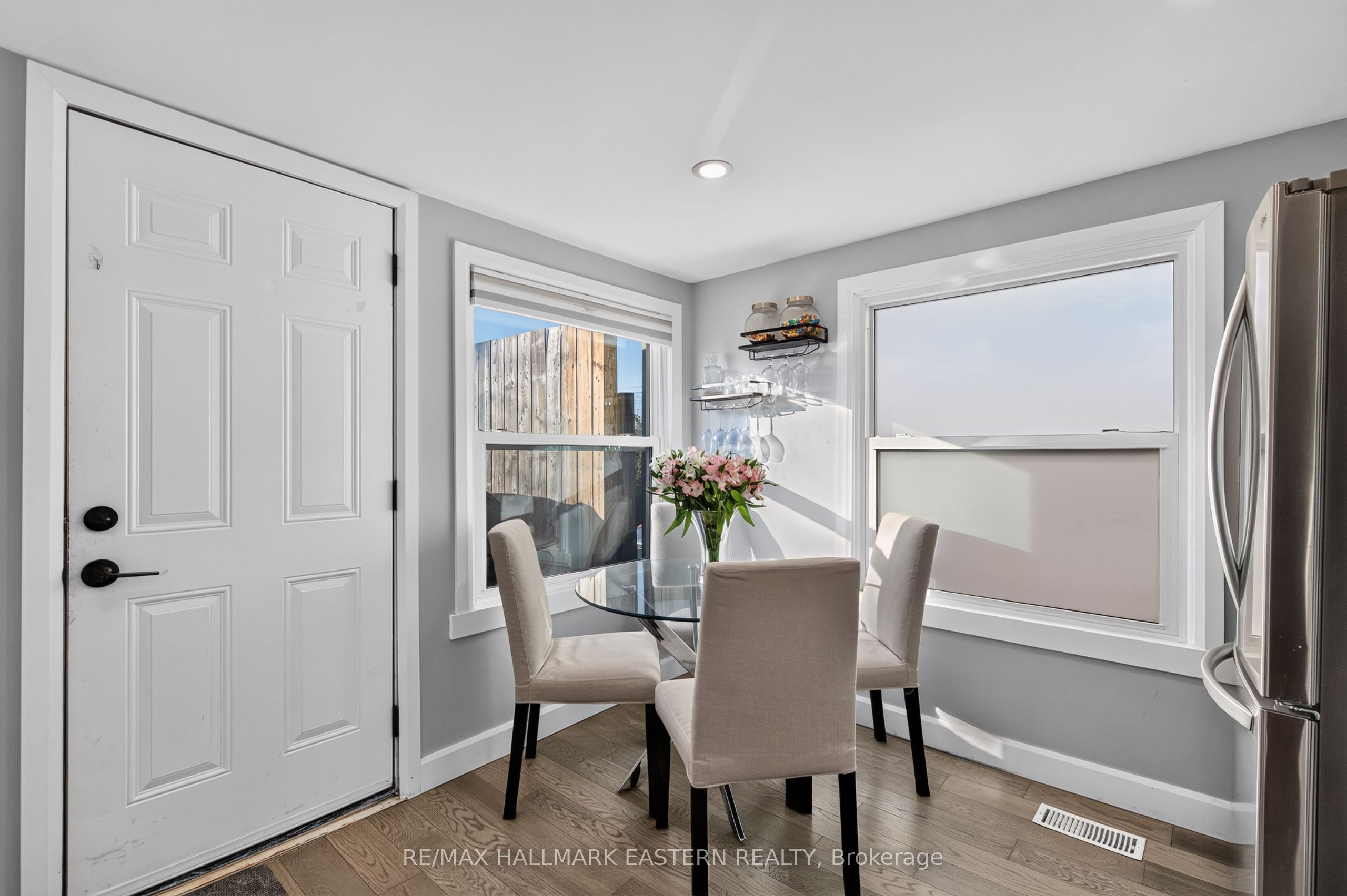563 Howden Street Property Photo 18