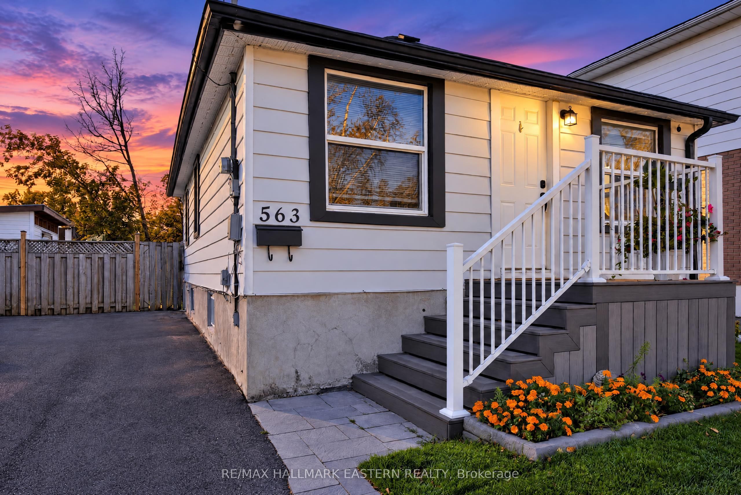 563 Howden Street Property Photo 35