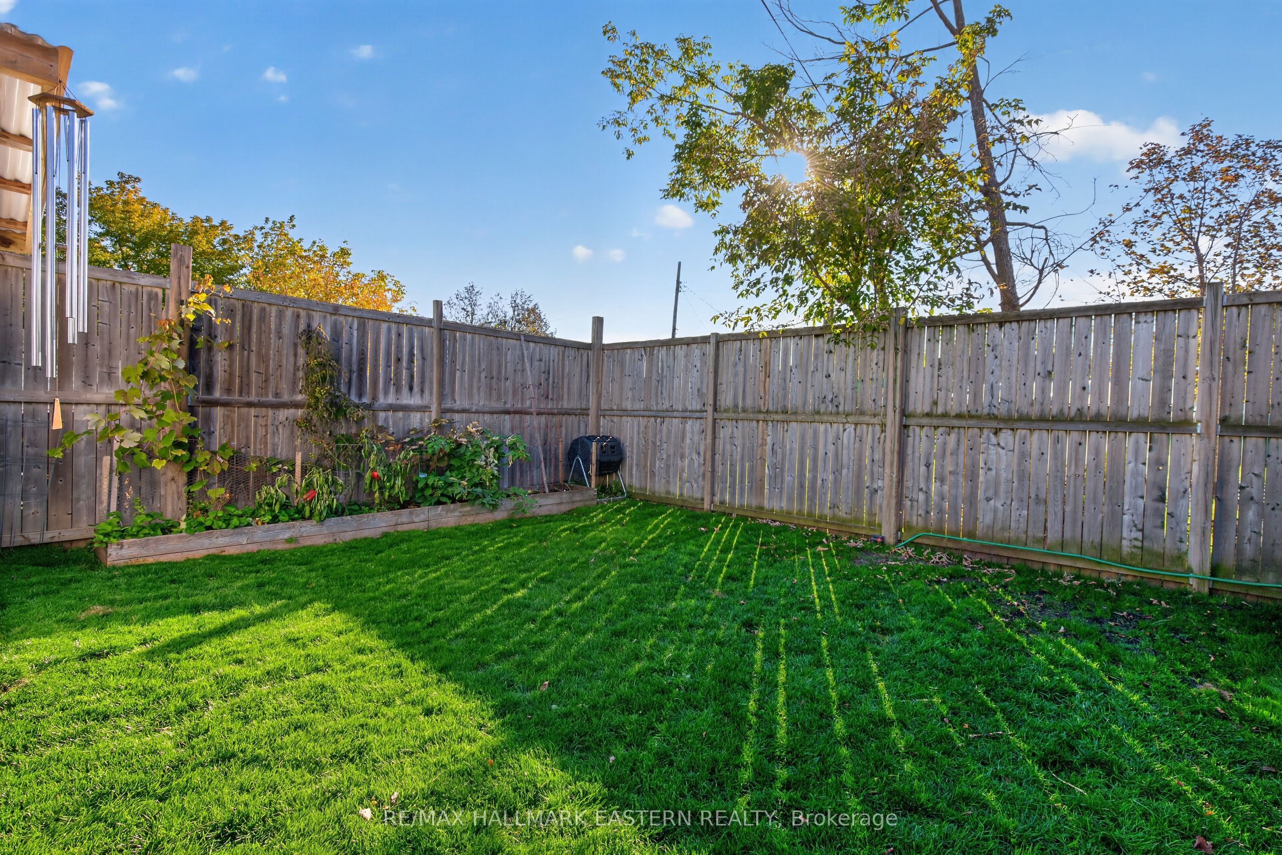563 Howden Street Property Photo 37