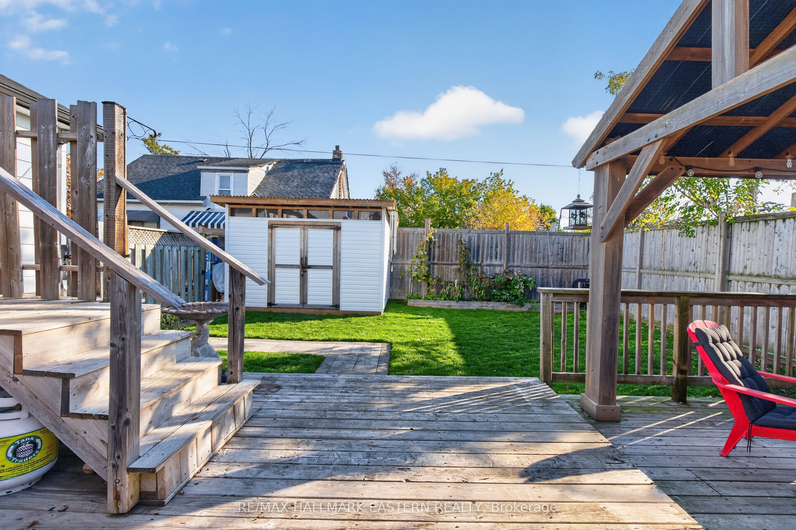 563 Howden Street Property Photo 43