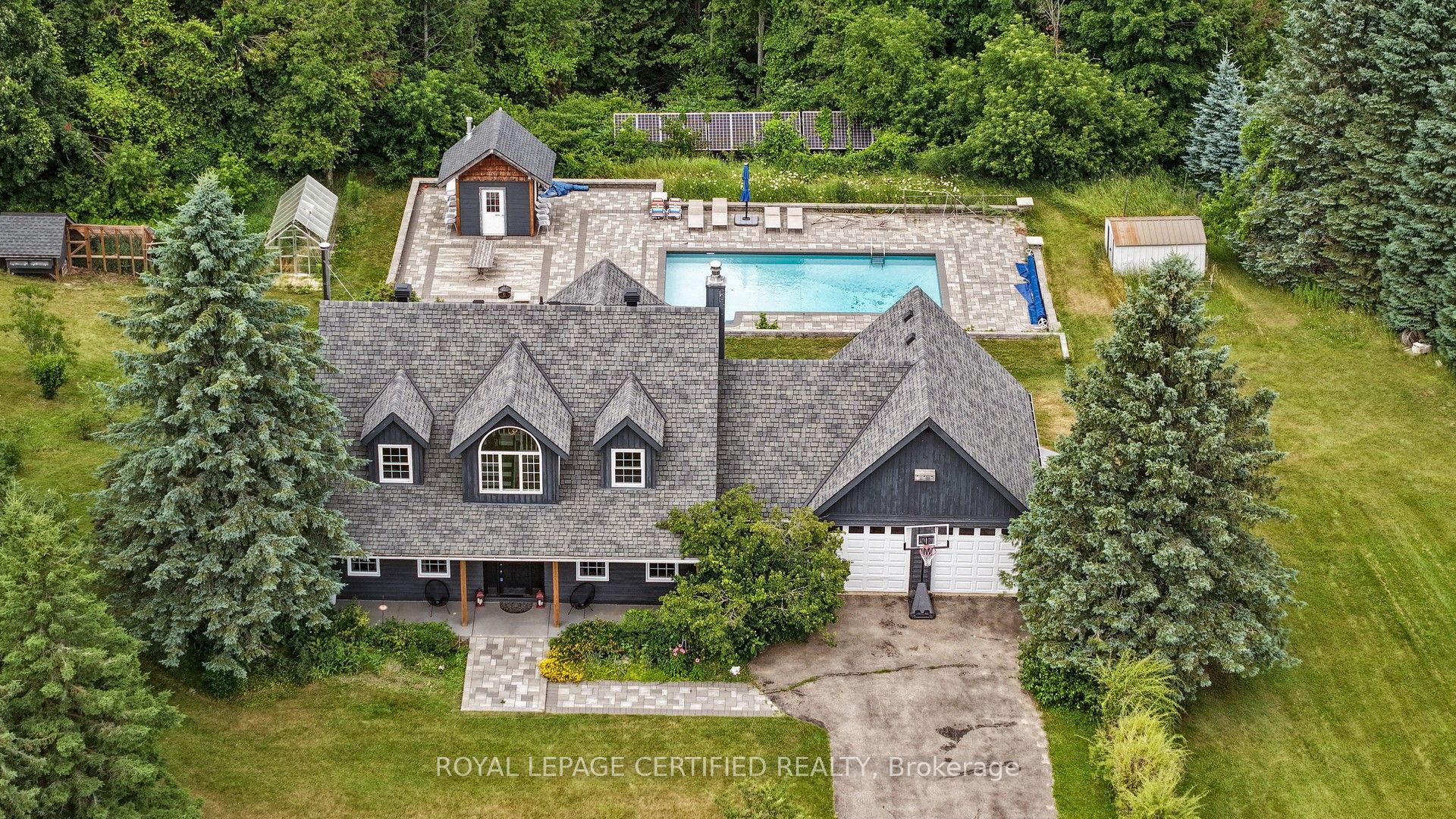 9 Oldfield Court Property Photo