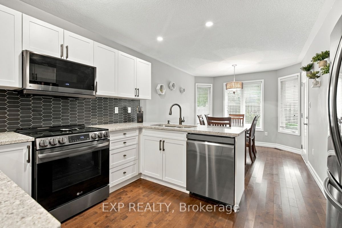 969 Bitterbush Crescent Property Photo 15