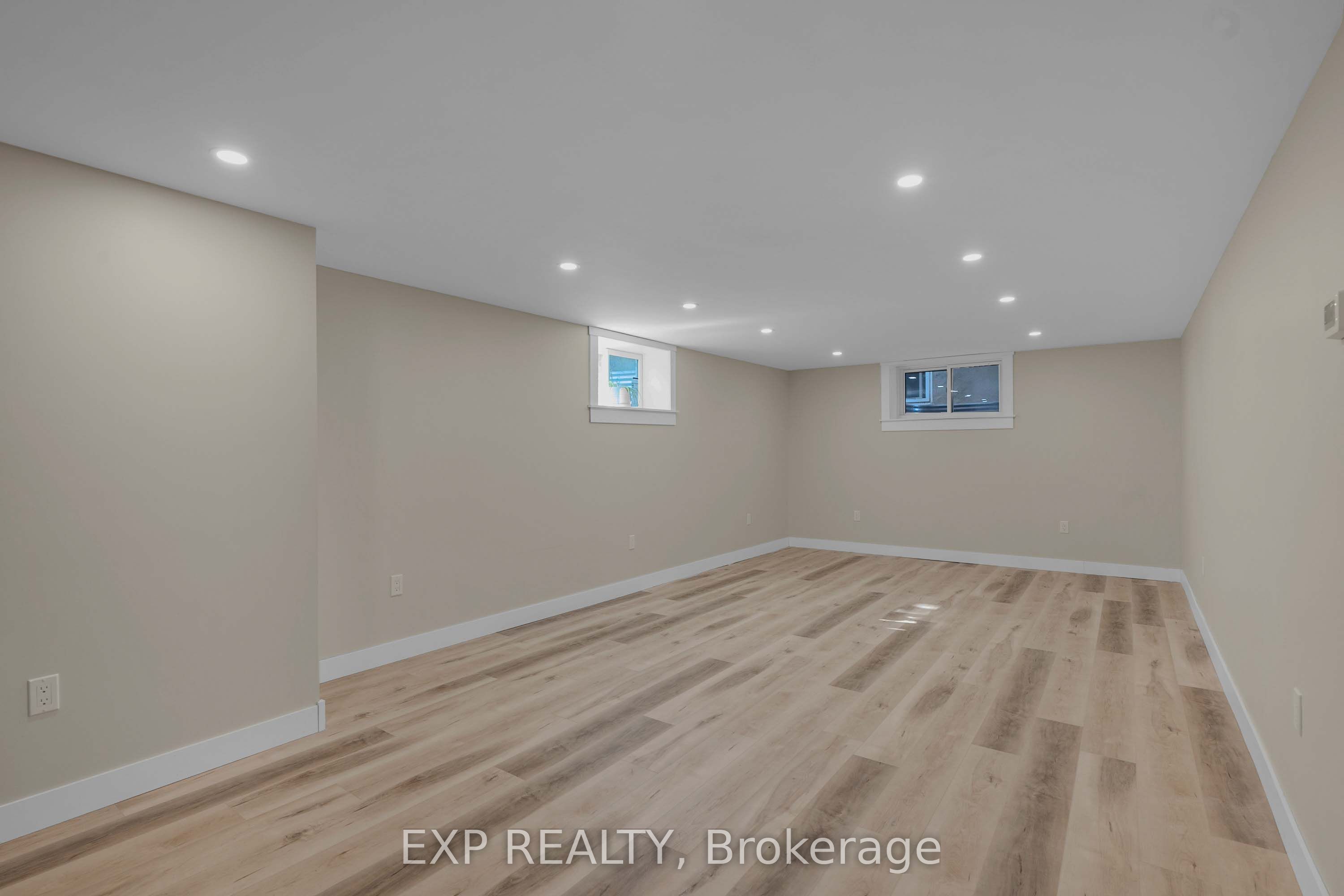 314 First Avenue E (lower Level) Property Photo 5