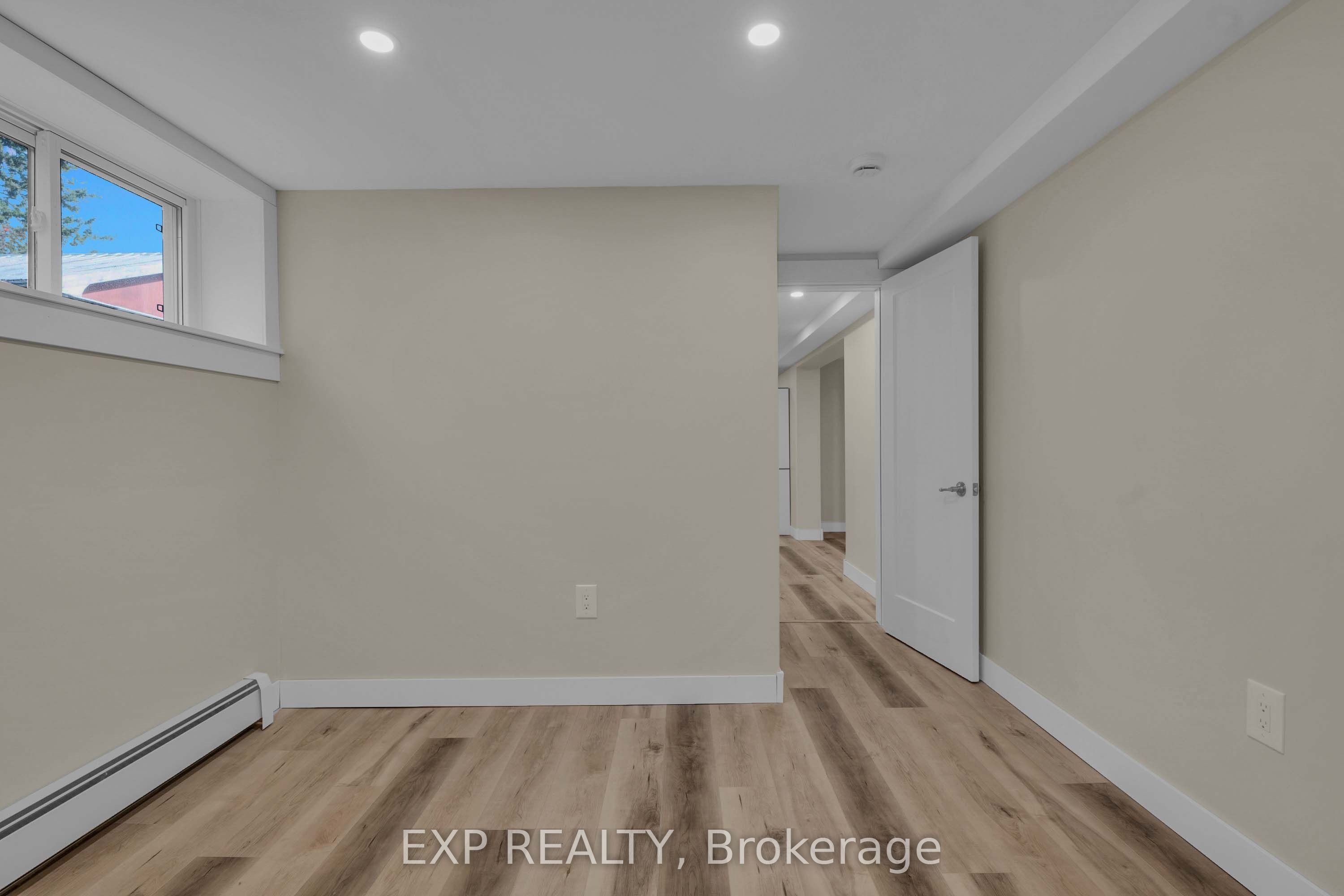 314 First Avenue E (lower Level) Property Photo 12