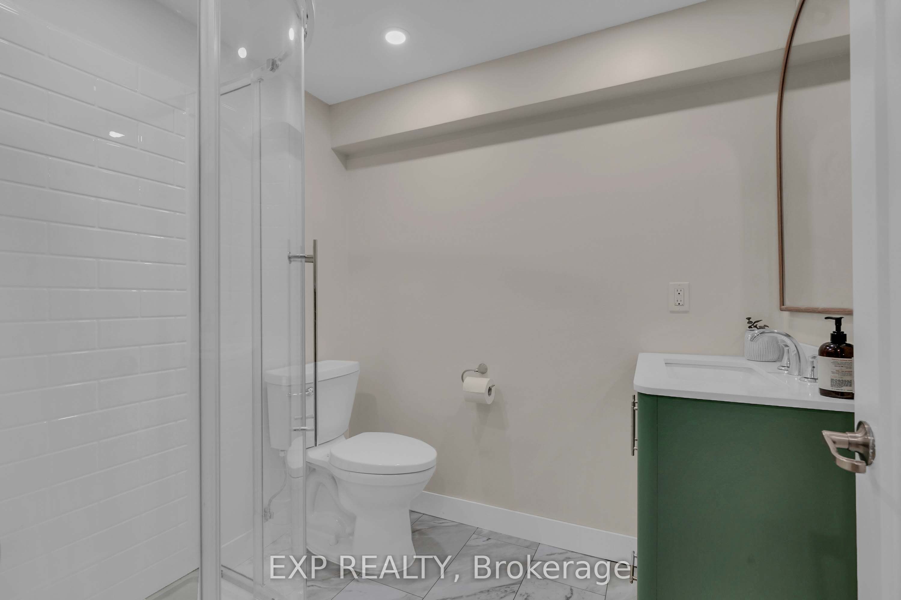 314 First Avenue E (lower Level) Property Photo 13