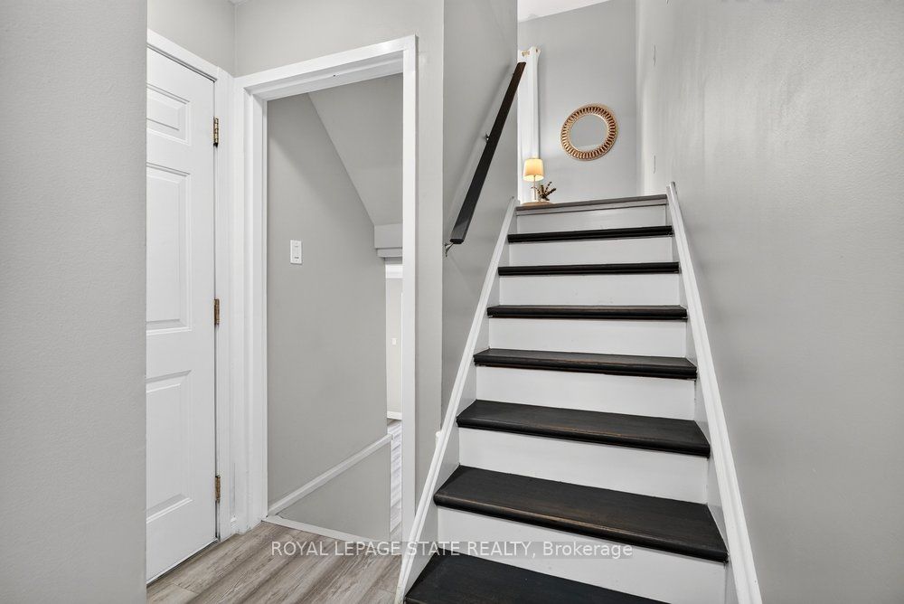 21 Rosedale Court Property Photo 14