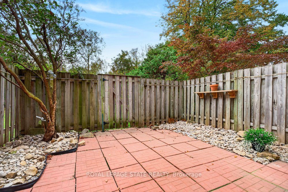 21 Rosedale Court Property Photo 37