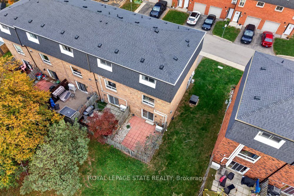 21 Rosedale Court Property Photo 43
