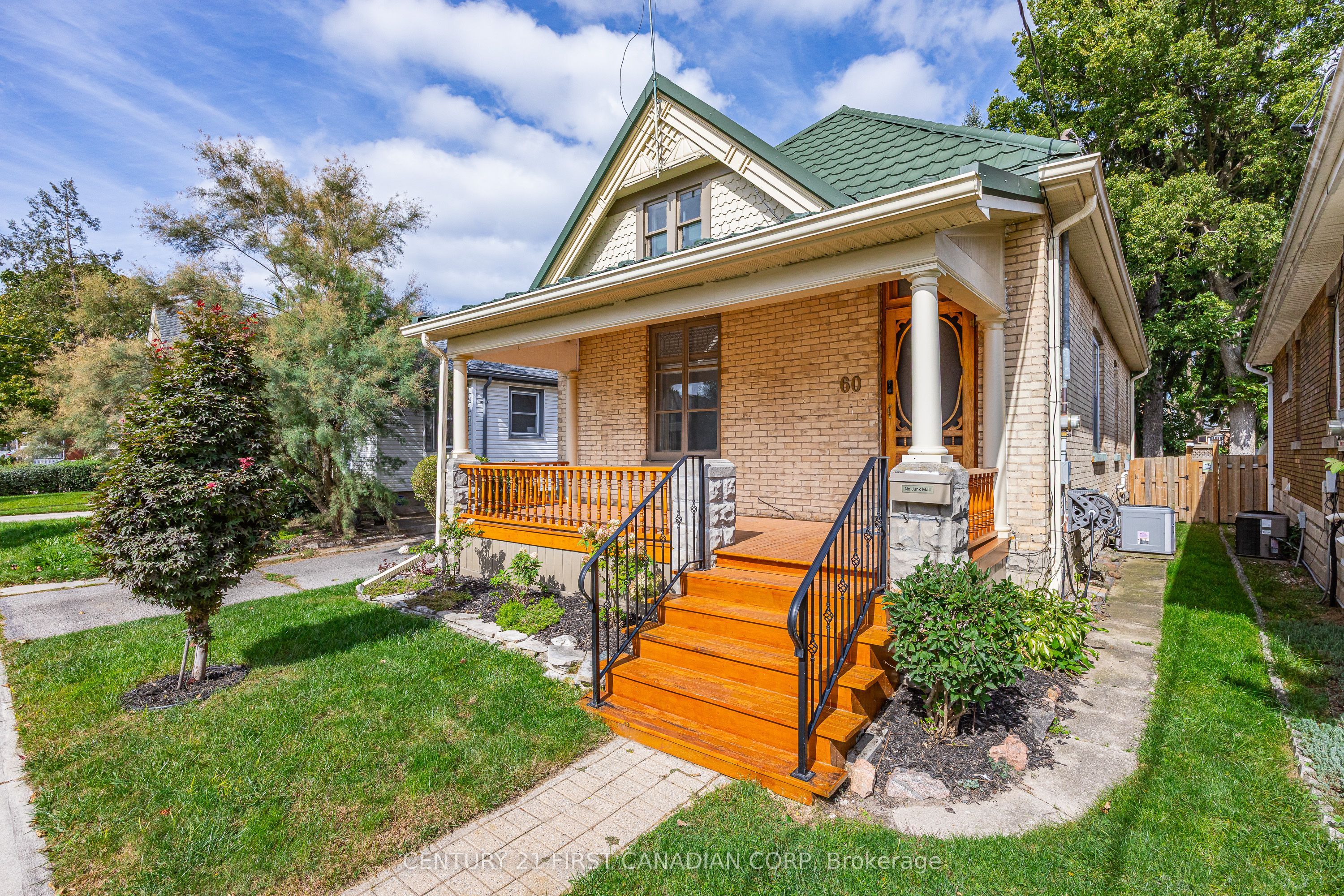 60 Beattie Avenue Property Photo 2