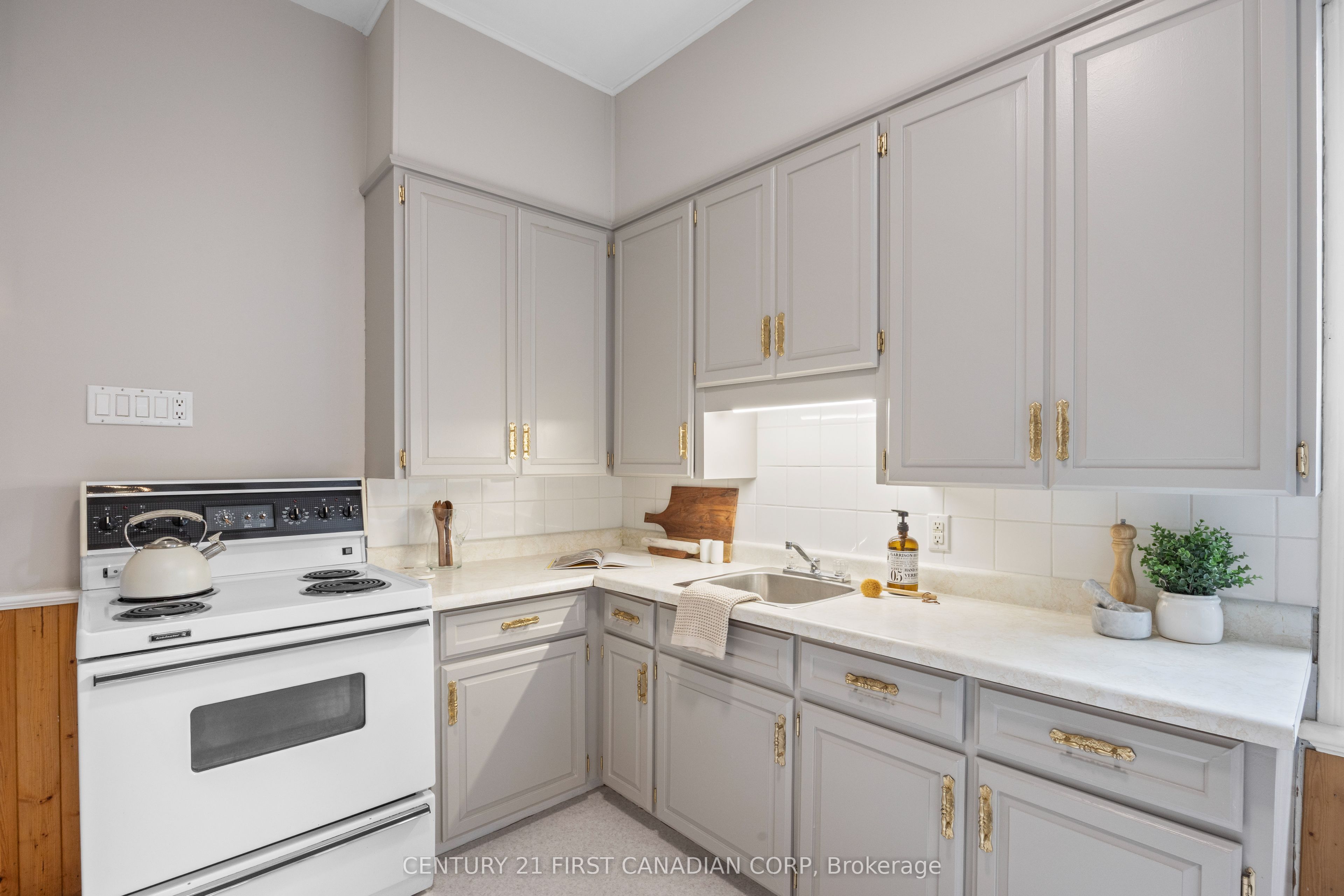 60 Beattie Avenue Property Photo 13