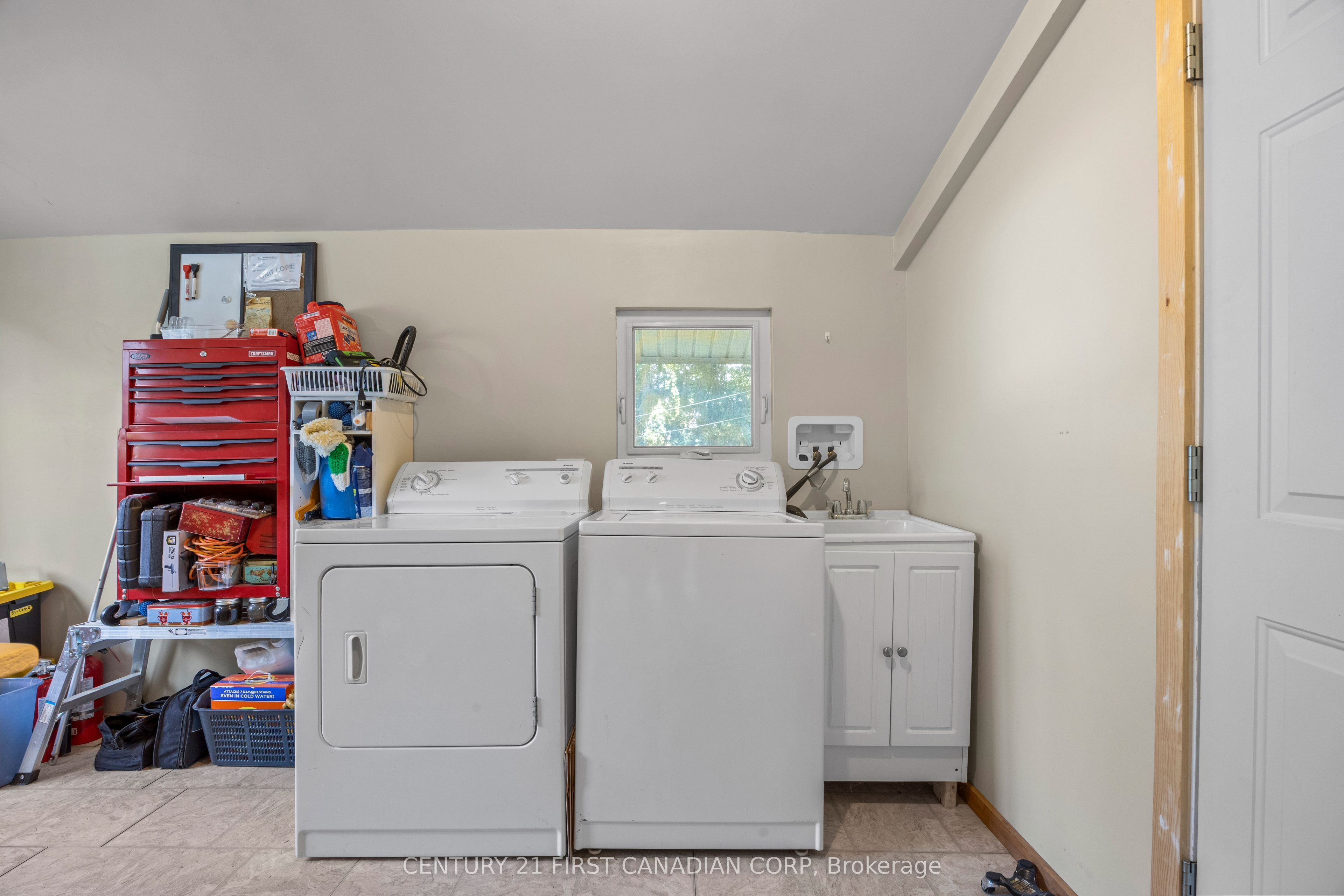 60 Beattie Avenue Property Photo 25