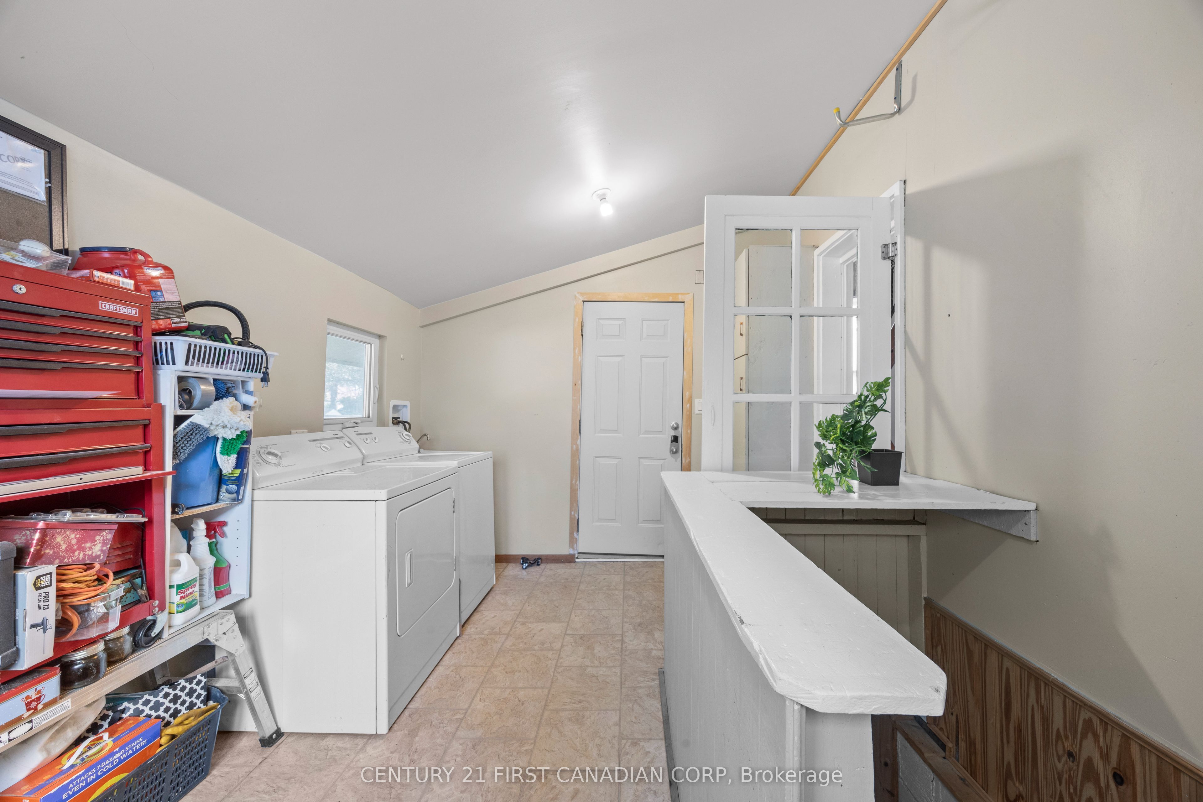 60 Beattie Avenue Property Photo 26