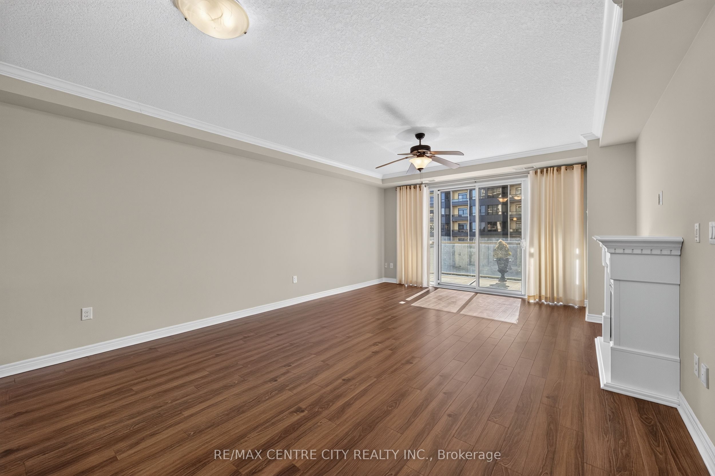 1030 Coronation Drive 413 Property Photo 10