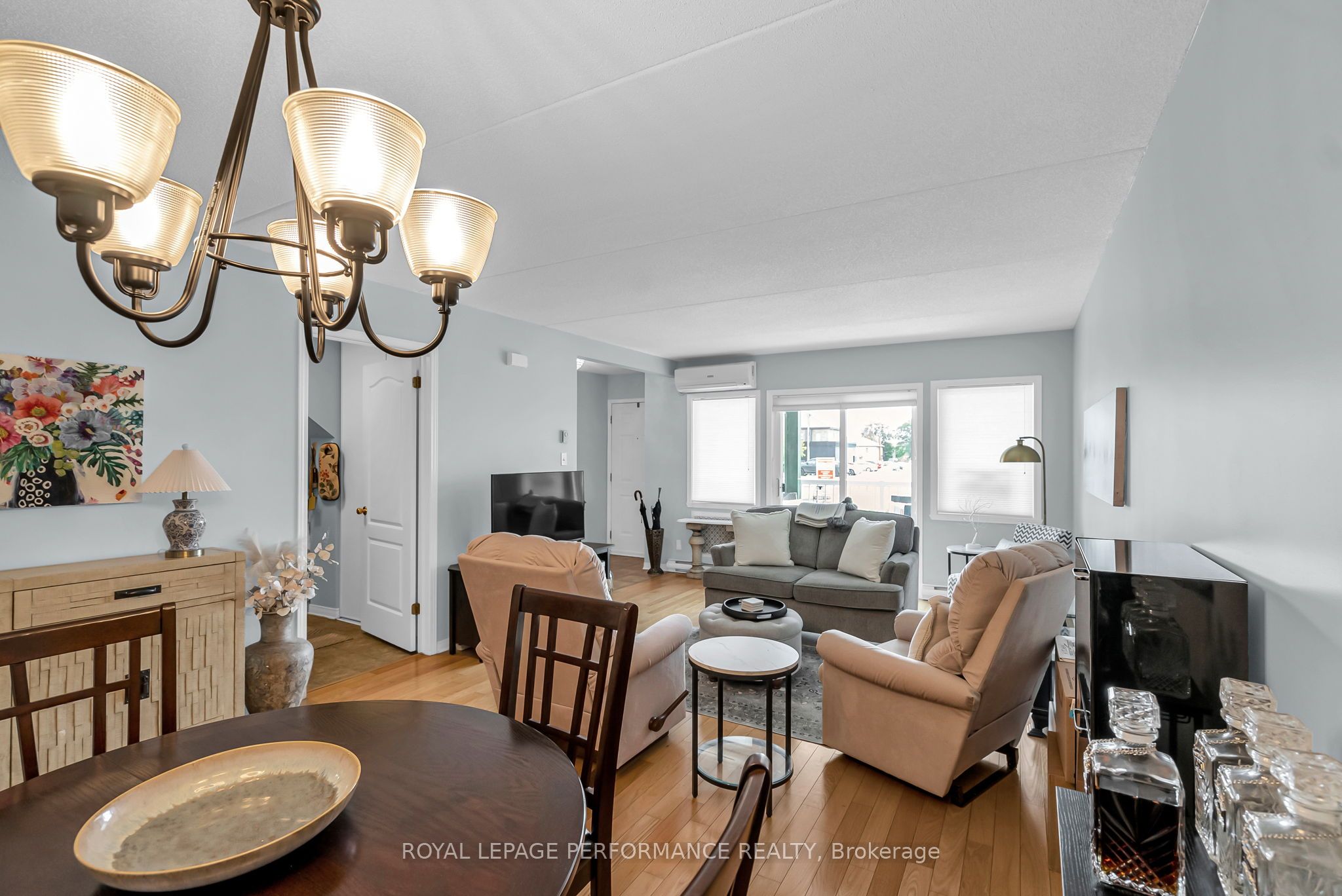 15 First Street W 3 Property Photo 6