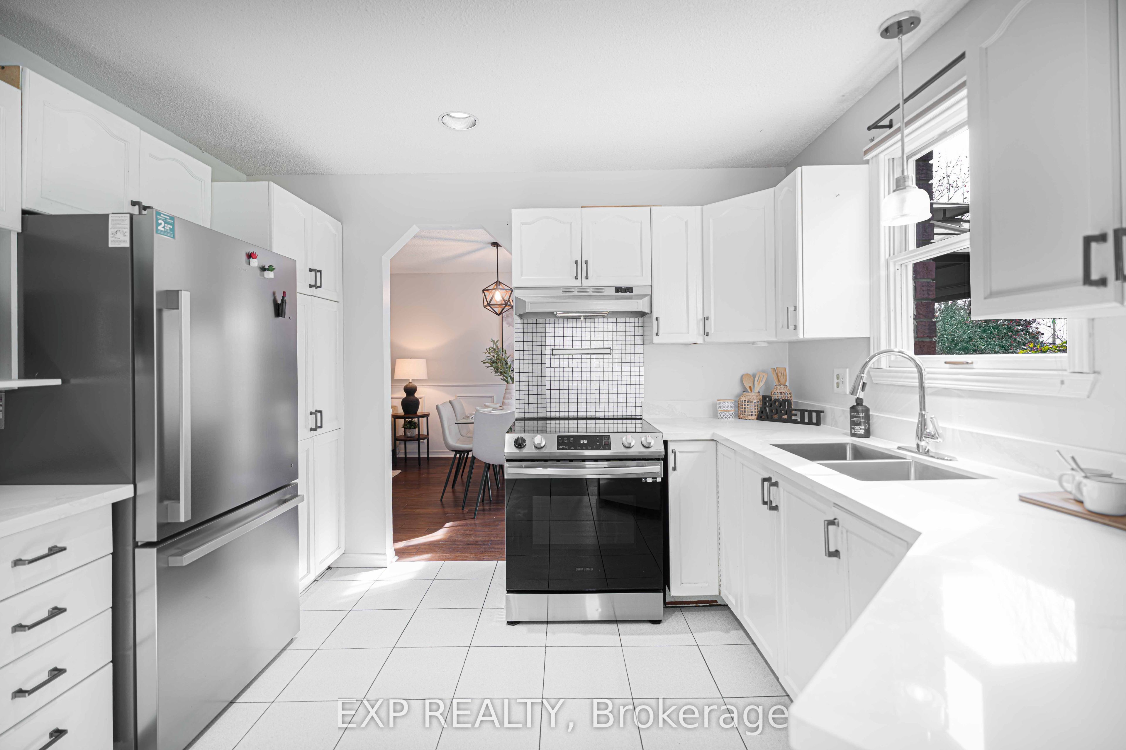 1950 Mapleridge Drive Property Photo 16