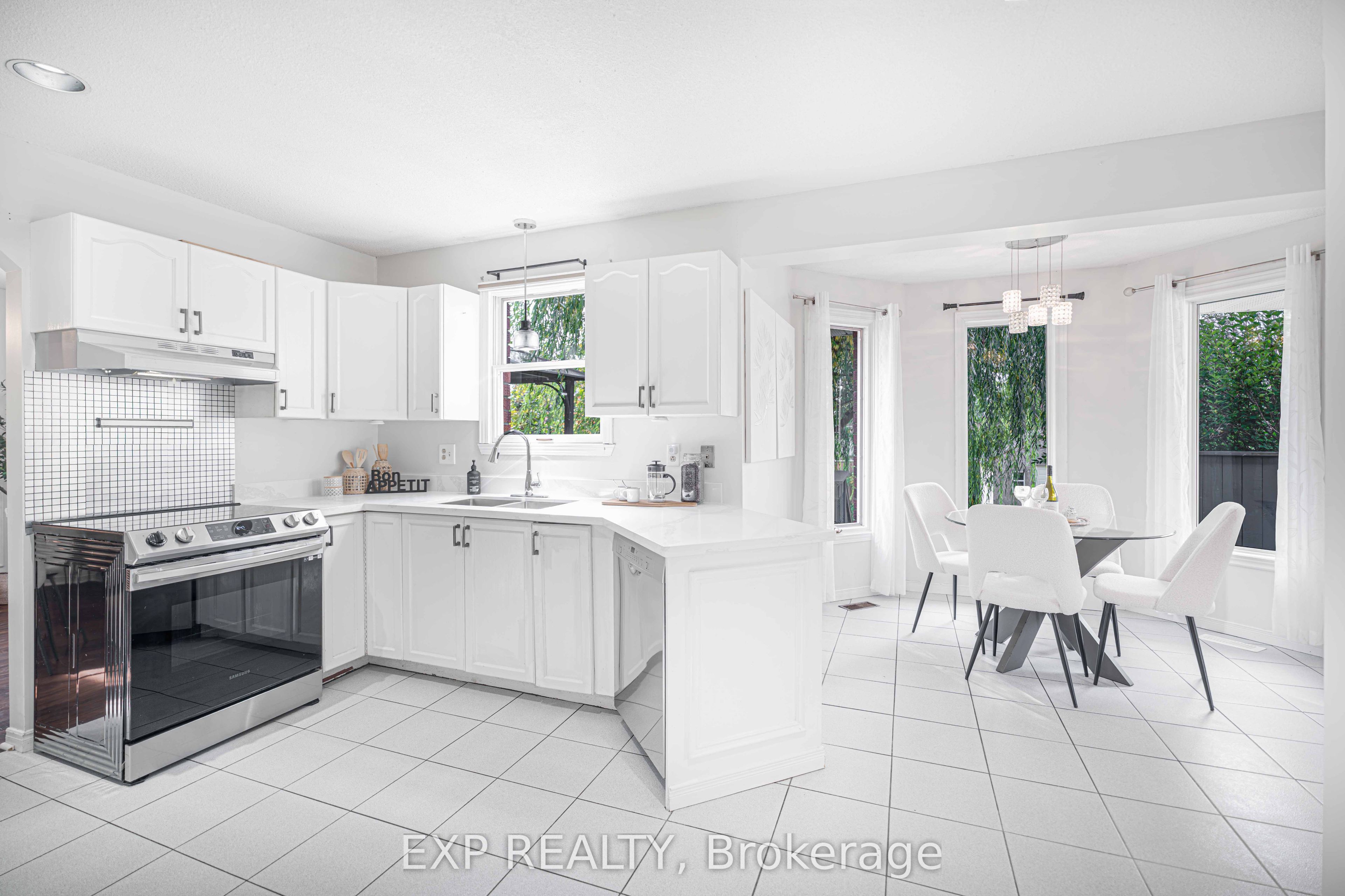 1950 Mapleridge Drive Property Photo 18