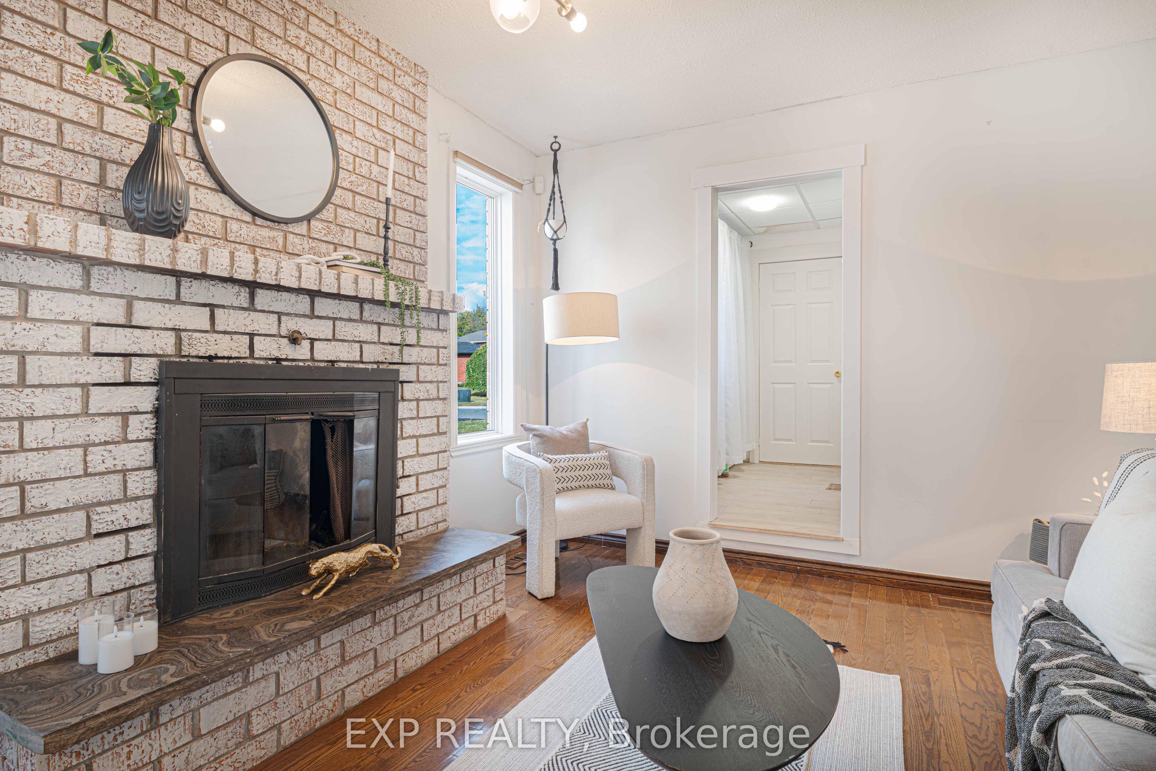 1950 Mapleridge Drive Property Photo 21