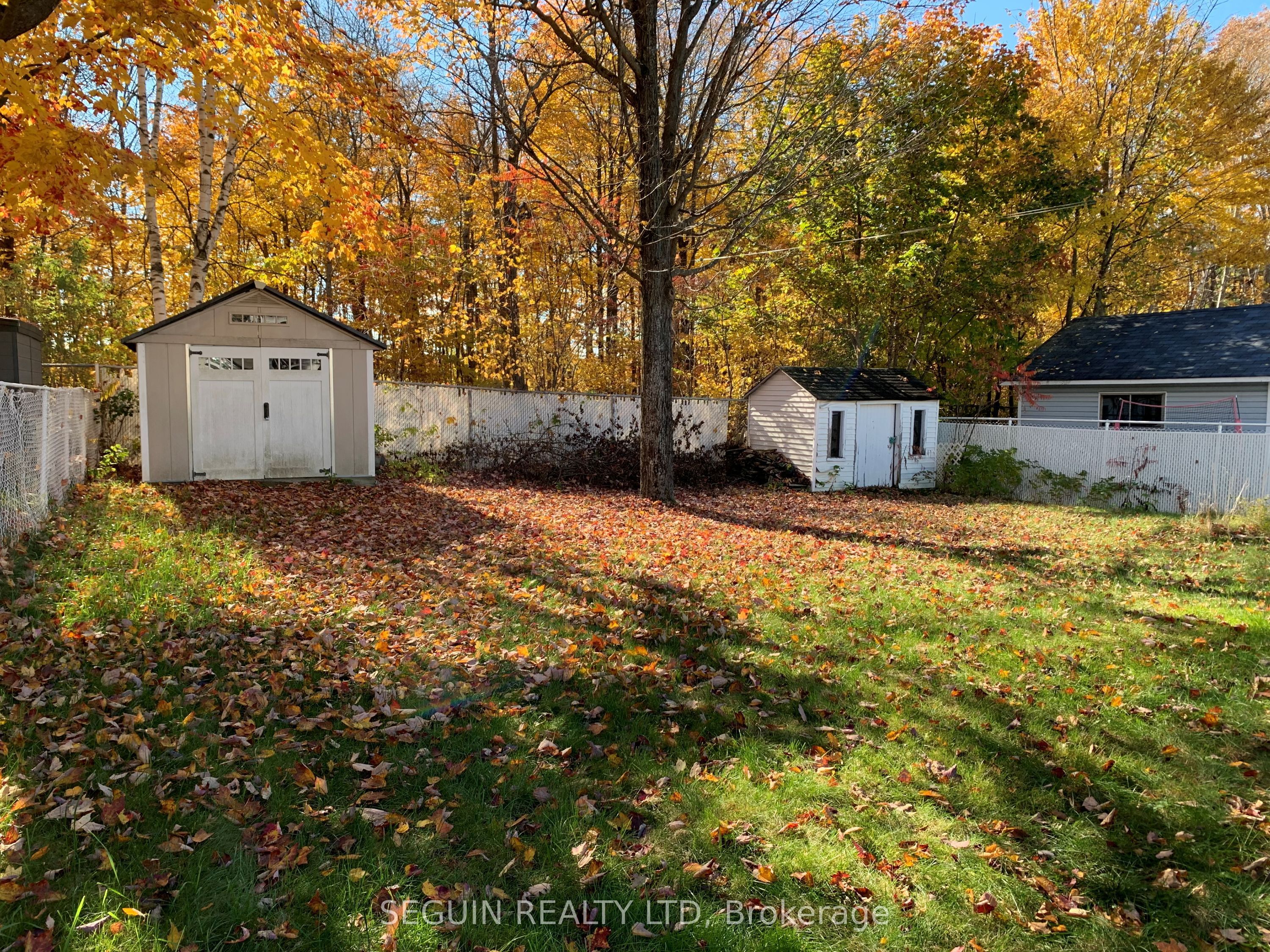 650 Berthiaume Street Property Photo 2