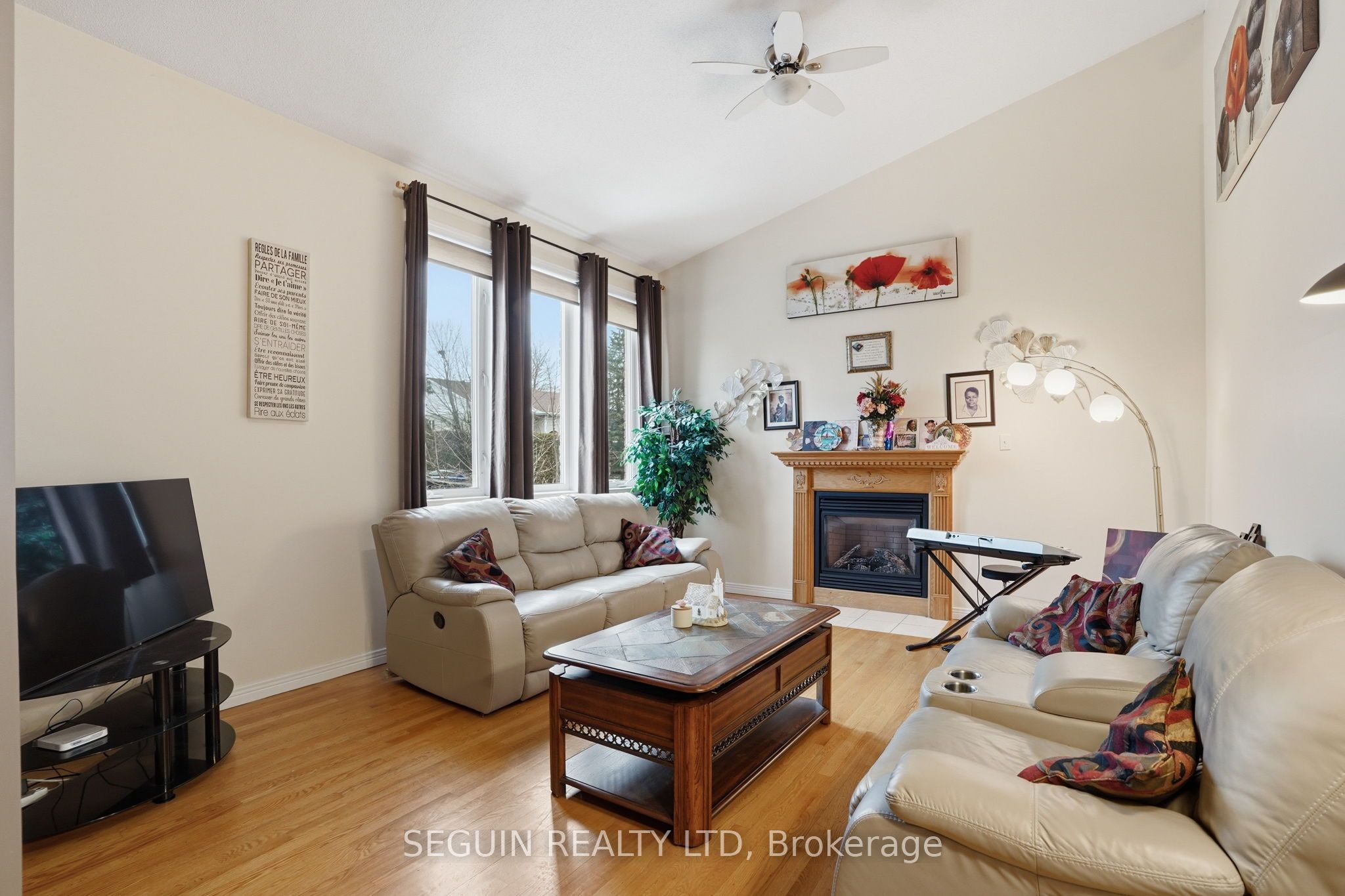 650 Berthiaume Street Property Photo 7