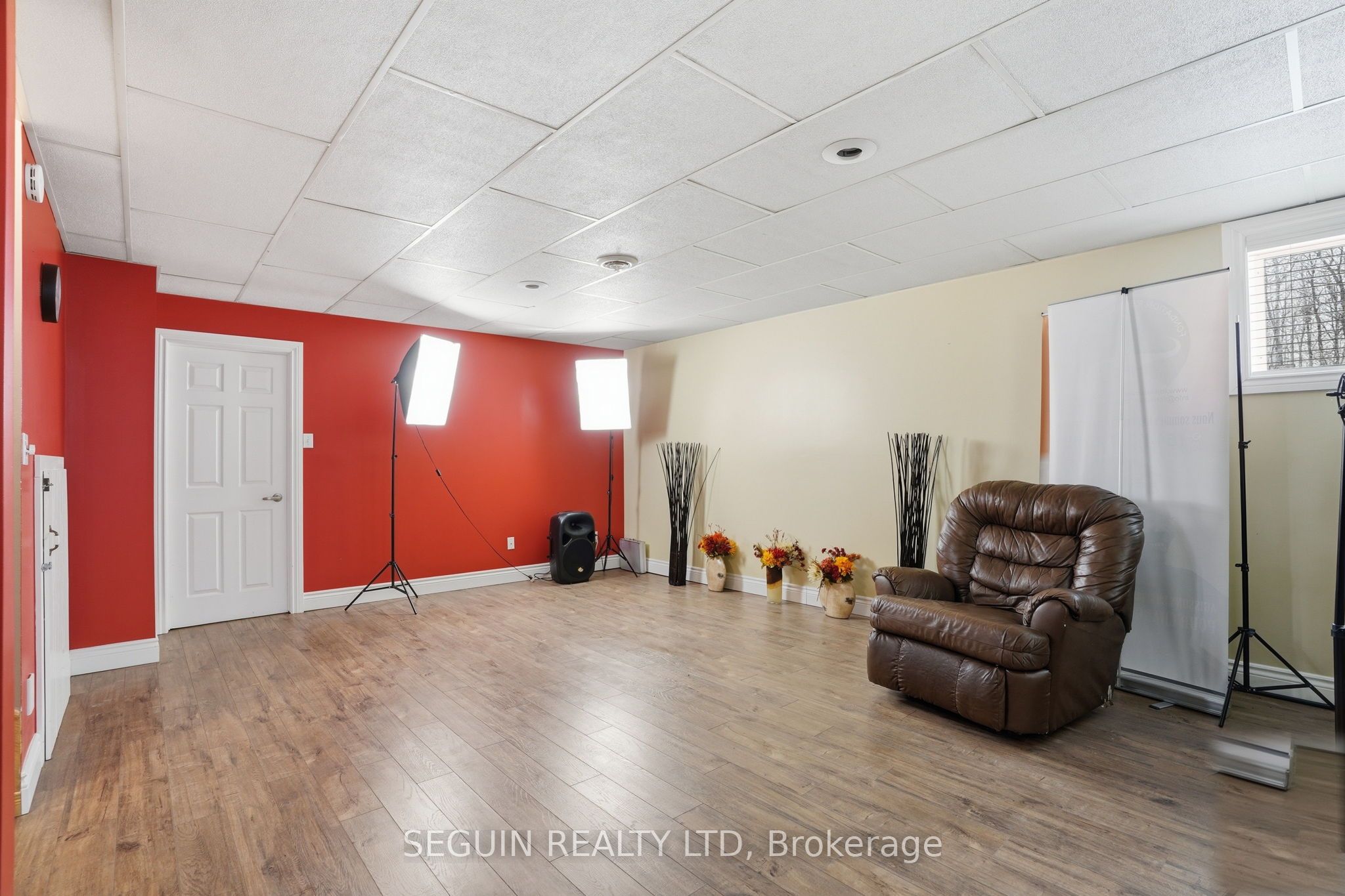 650 Berthiaume Street Property Photo 27